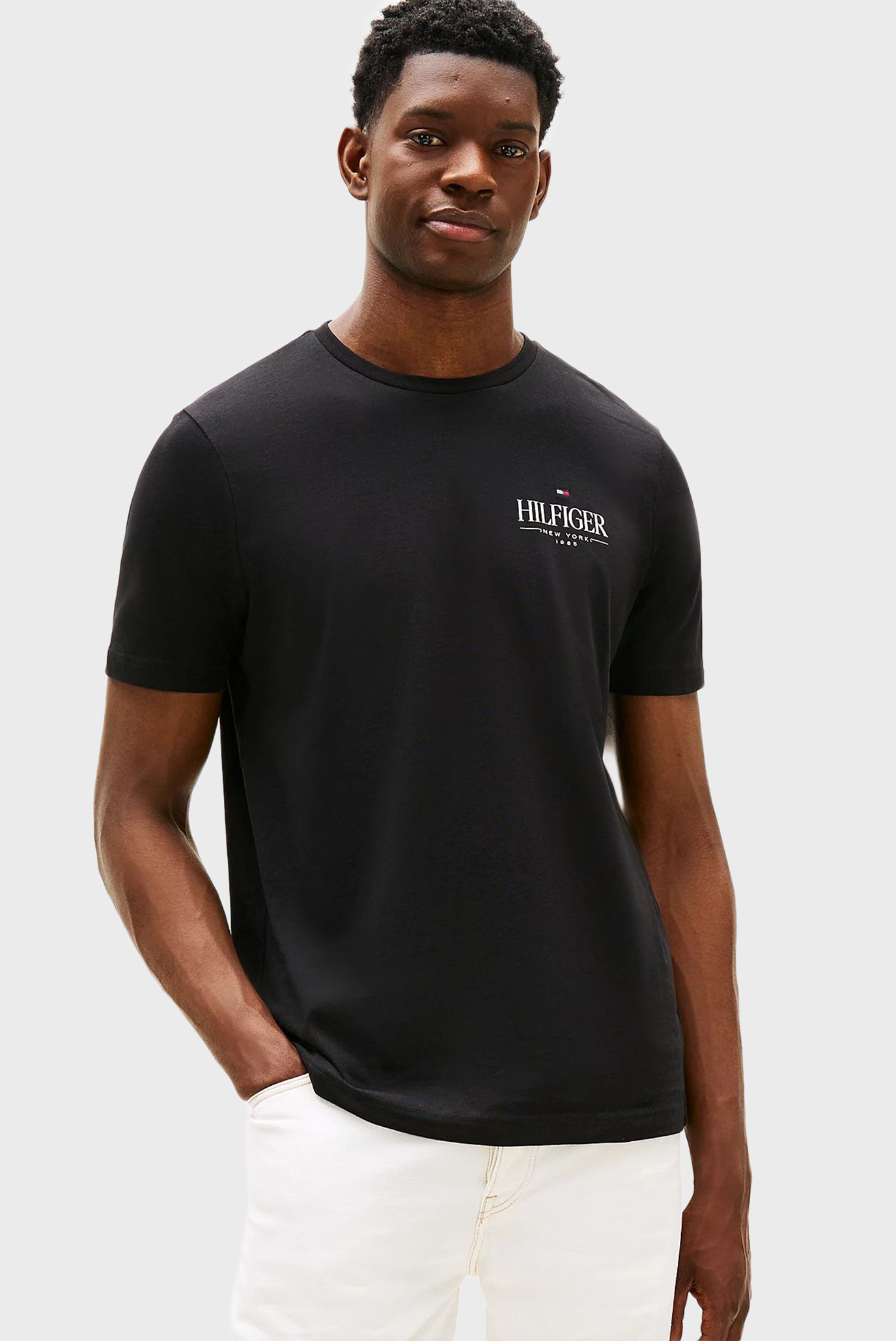 Мужская черная футболка STACK Черный XXL Tommy Hilfiger MW0MW39355 Мужская черная футболка STACK Черный XXL Tommy Hilfiger MW0MW39355
