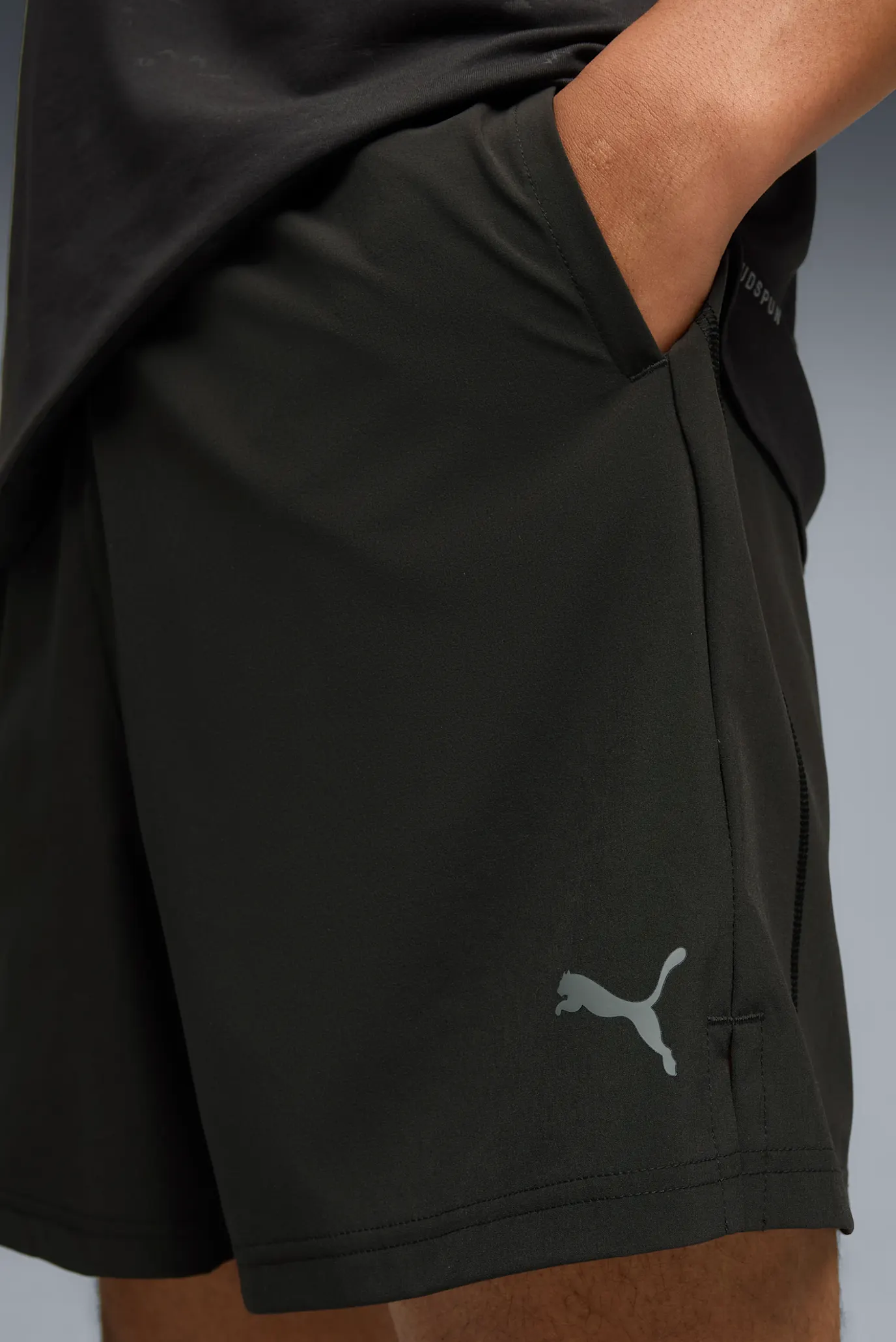 Чоловічі чорні шорти TECH TRAINING 5