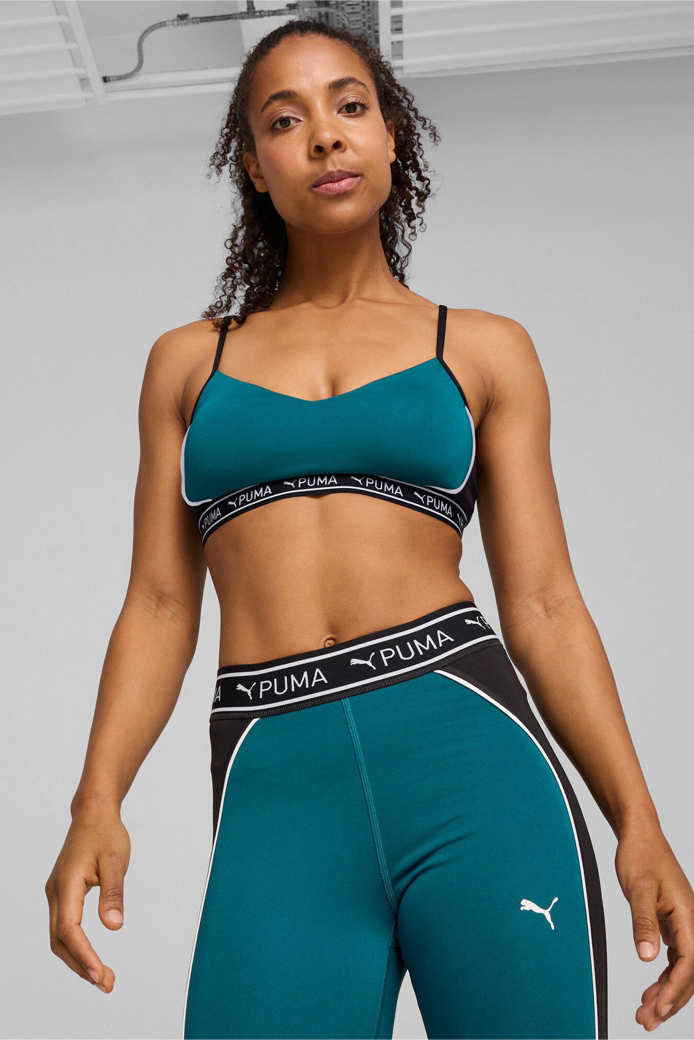 Женский бирюзовый топ MOVE STRONG Training Bra 1