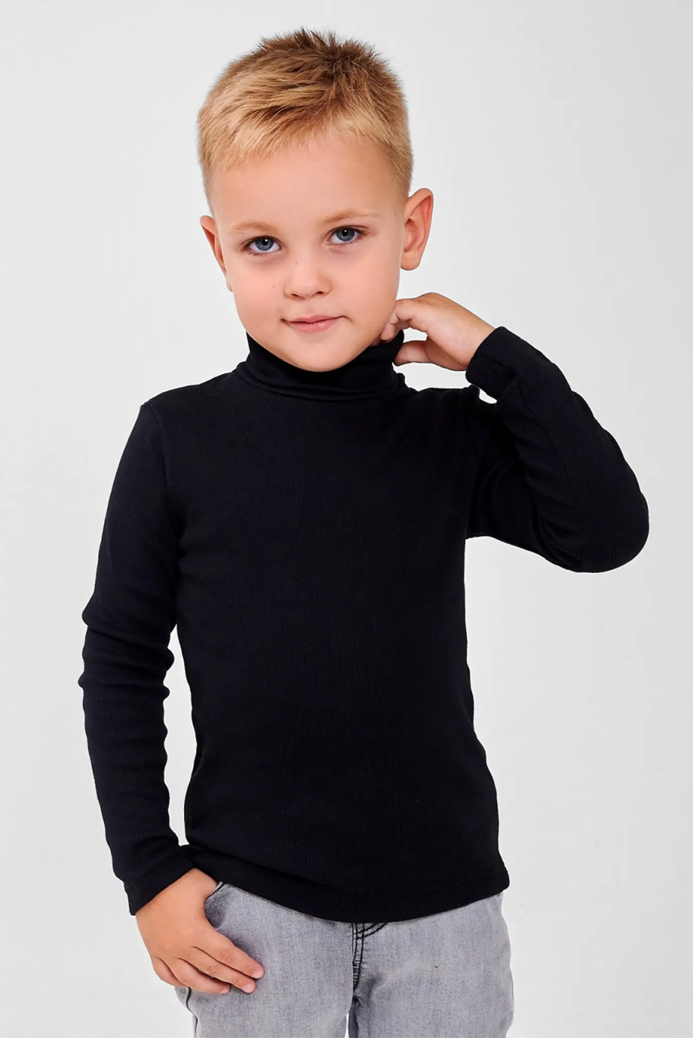 Детский черный гольф 2