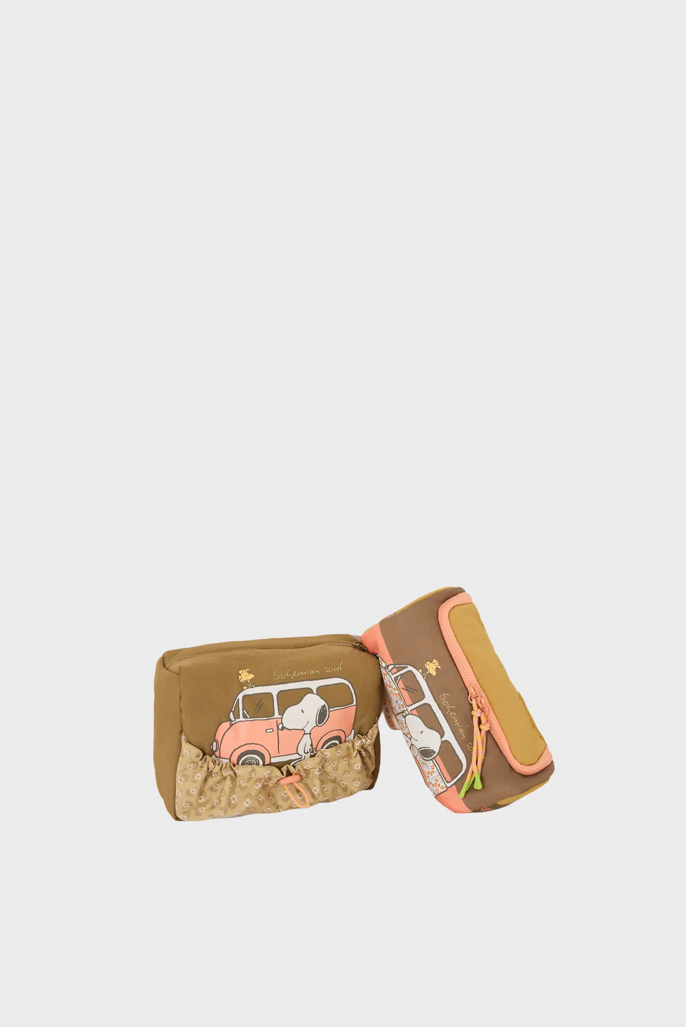 Жіноча оливкова косметичка Snoopy 6