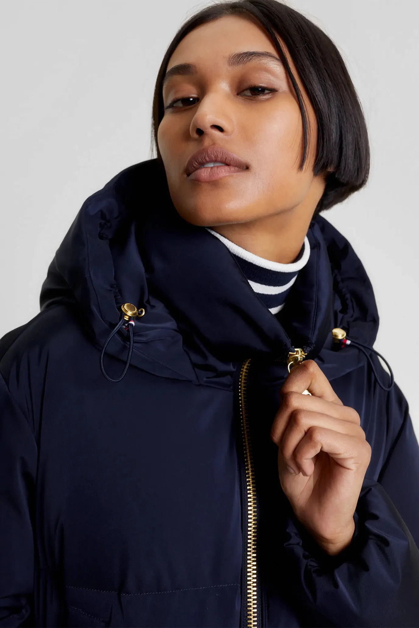 Женский темно-синий пуховик SATEEN HOODED DOWN MAXI Tommy Hilfiger