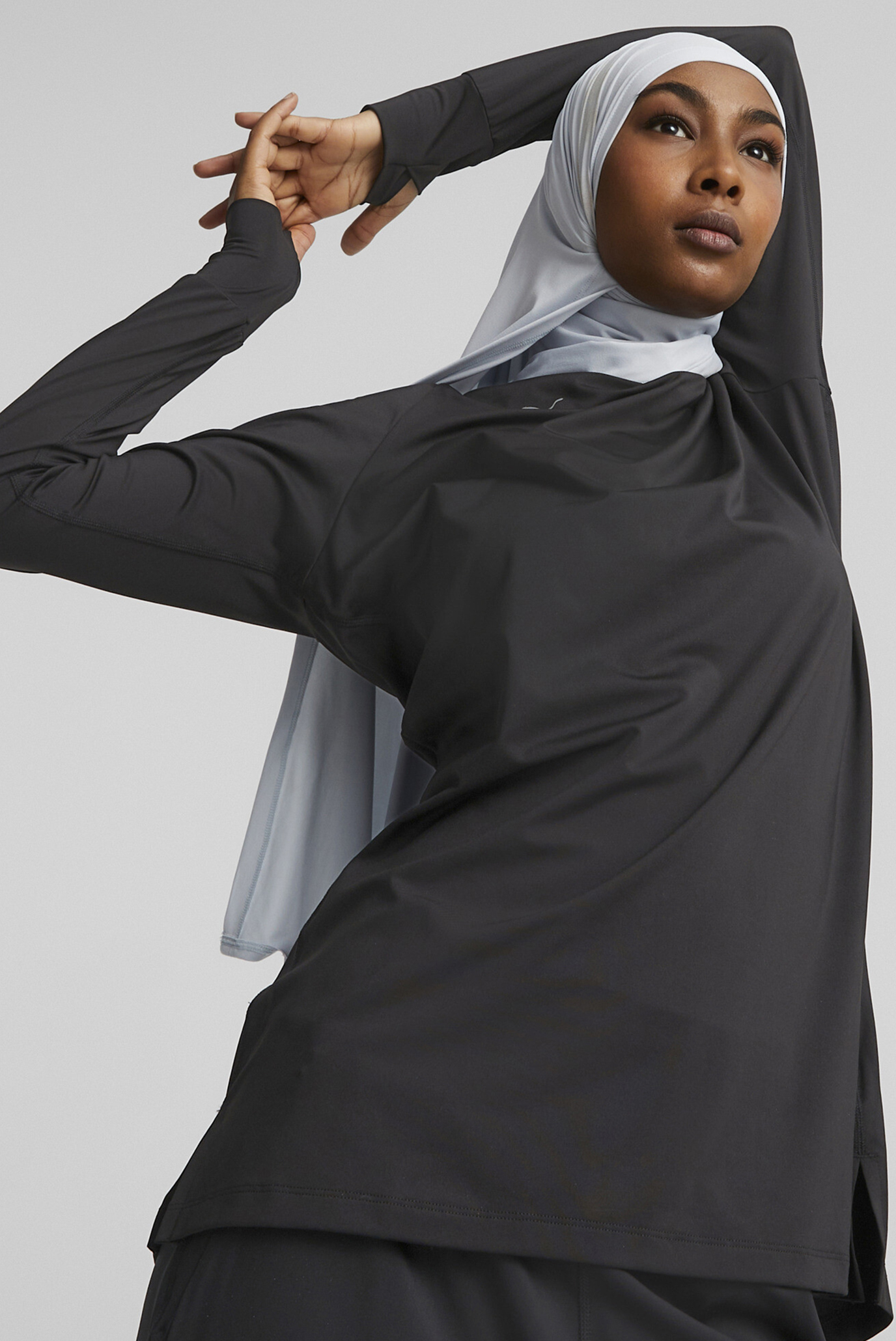 Жіночий чорний лонгслів Modest Activewear Long Sleeve Training Tee Women 1