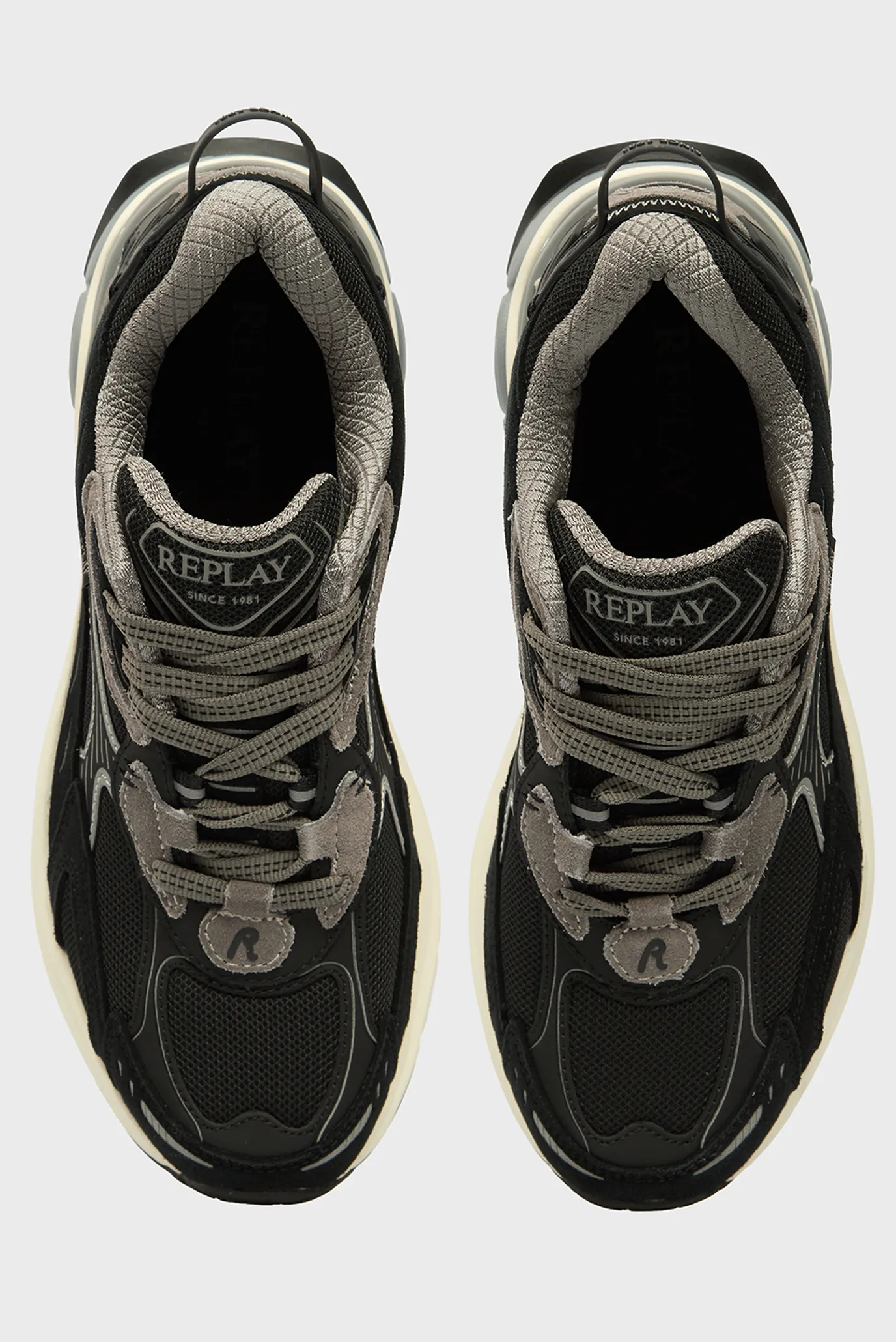 Мужские черные кроссовки 4