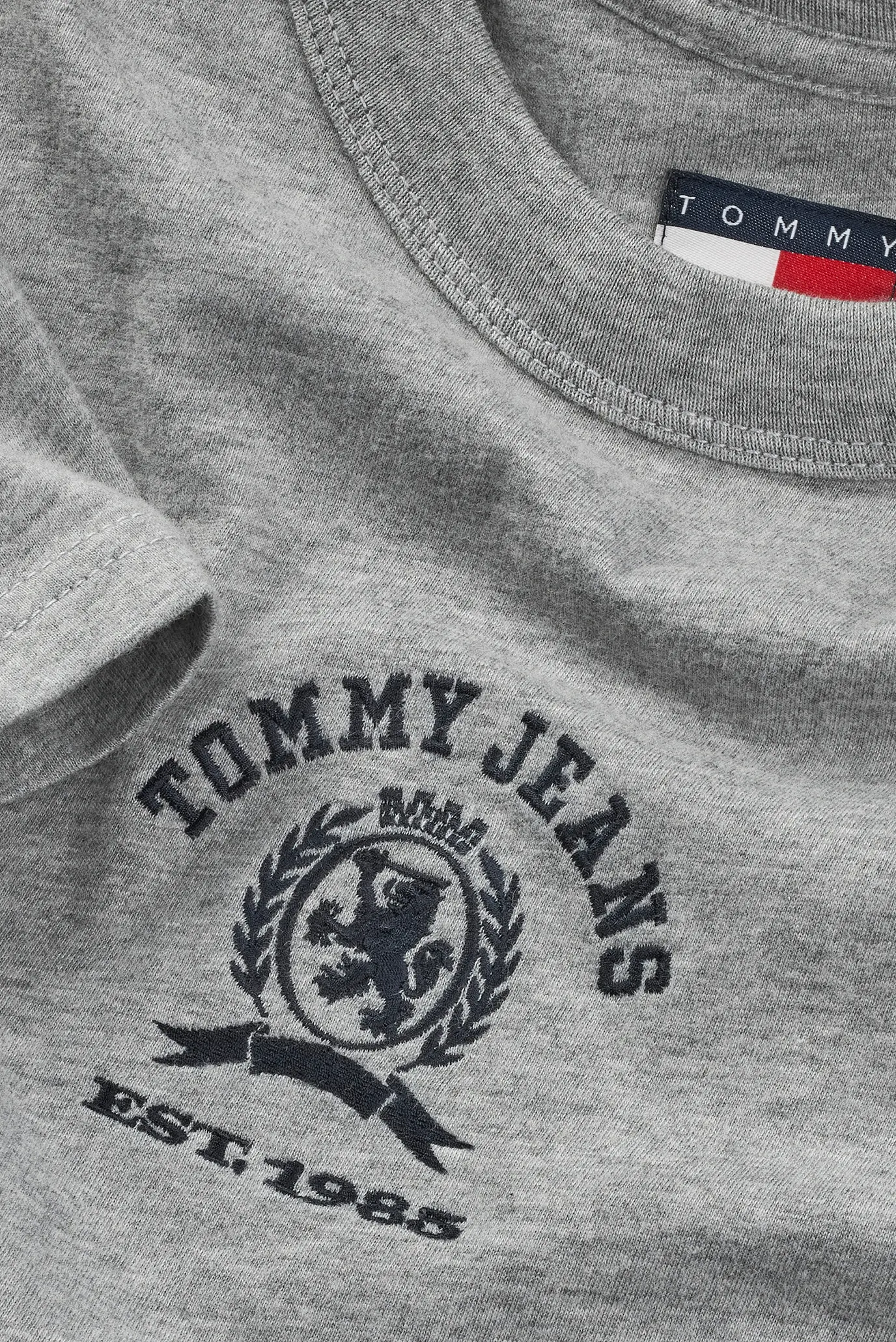 Женская серая футболка 5