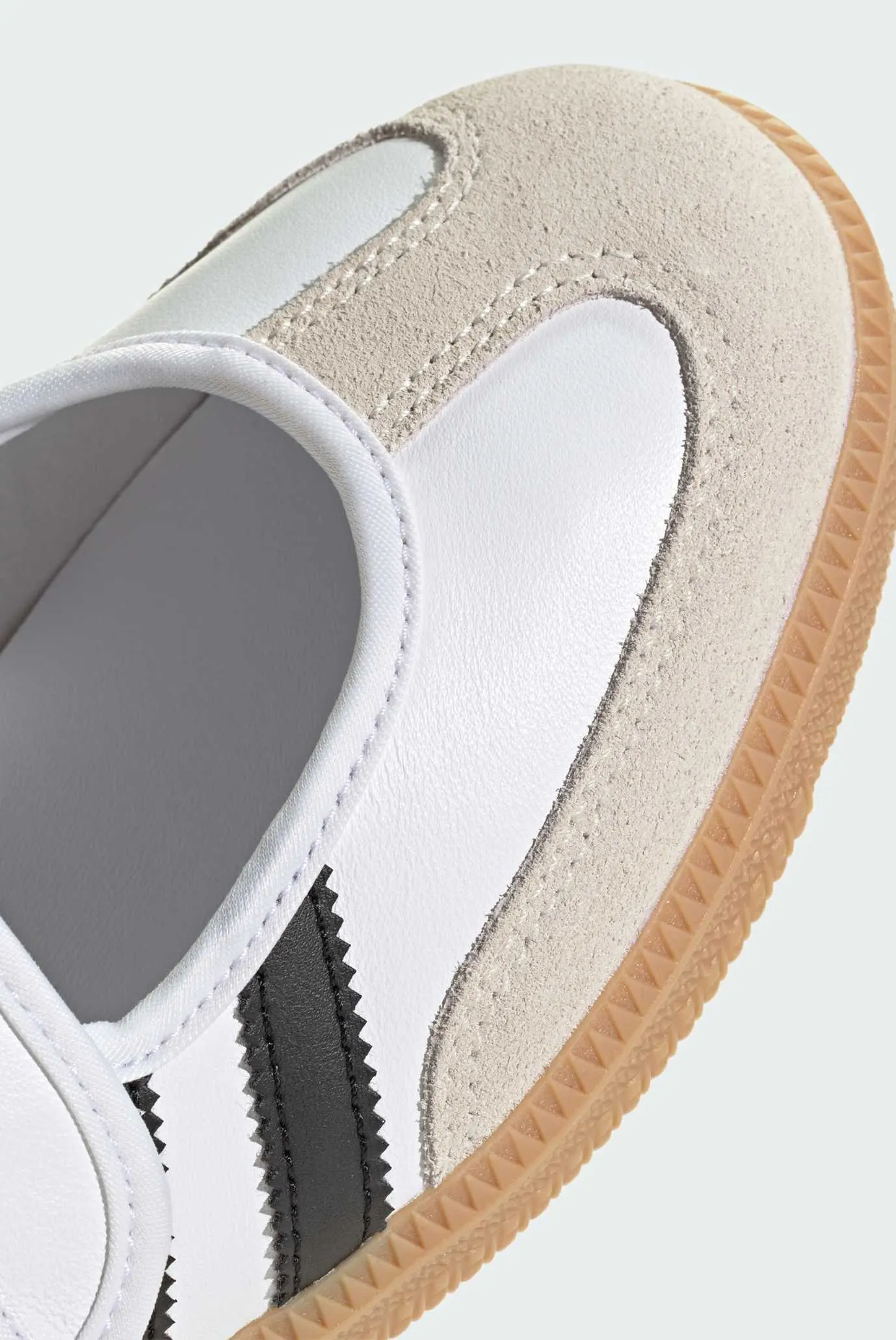 Жіночі білі шкіряні балетки Samba OG 8