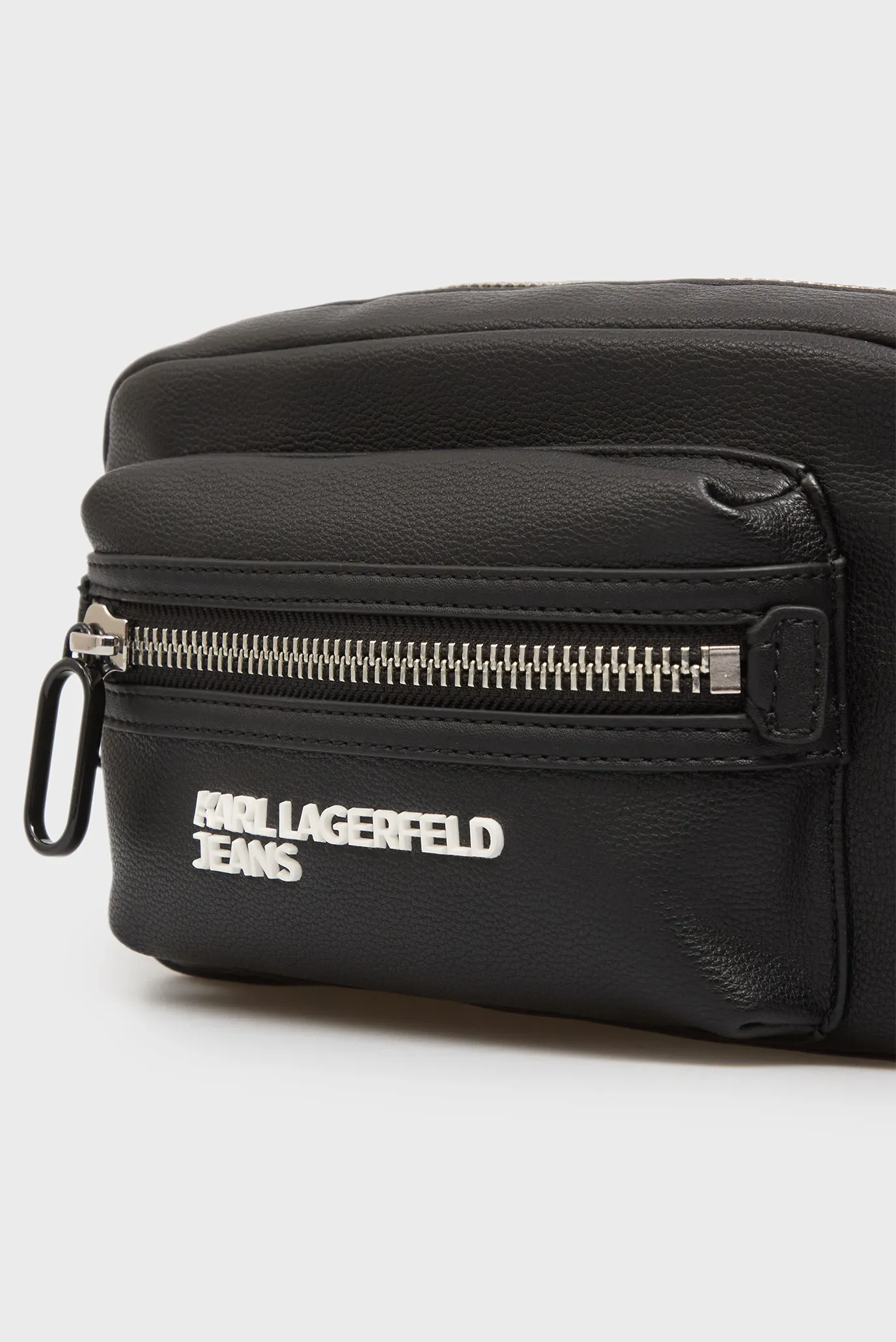 Мужская черная поясная сумка ESSENTIAL 2