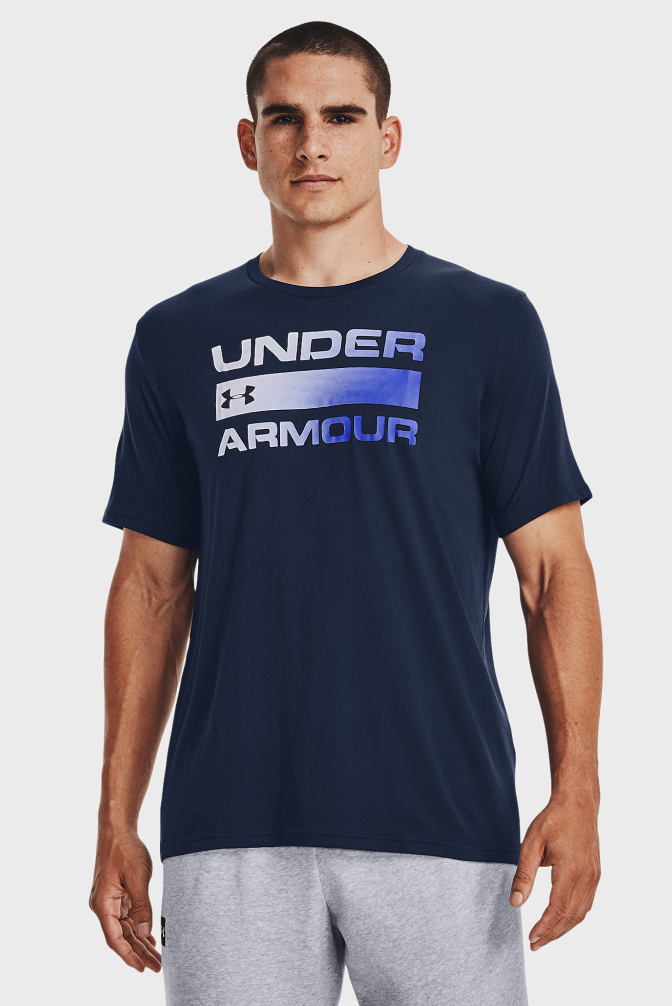 Мужская темно-синяя футболка UA TEAM ISSUE WORDMARK SS Синий L Under Armour 1329582-408 Мужская темно-синяя футболка UA TEAM ISSUE WORDMARK SS Синий L Under Armour 1329582-408