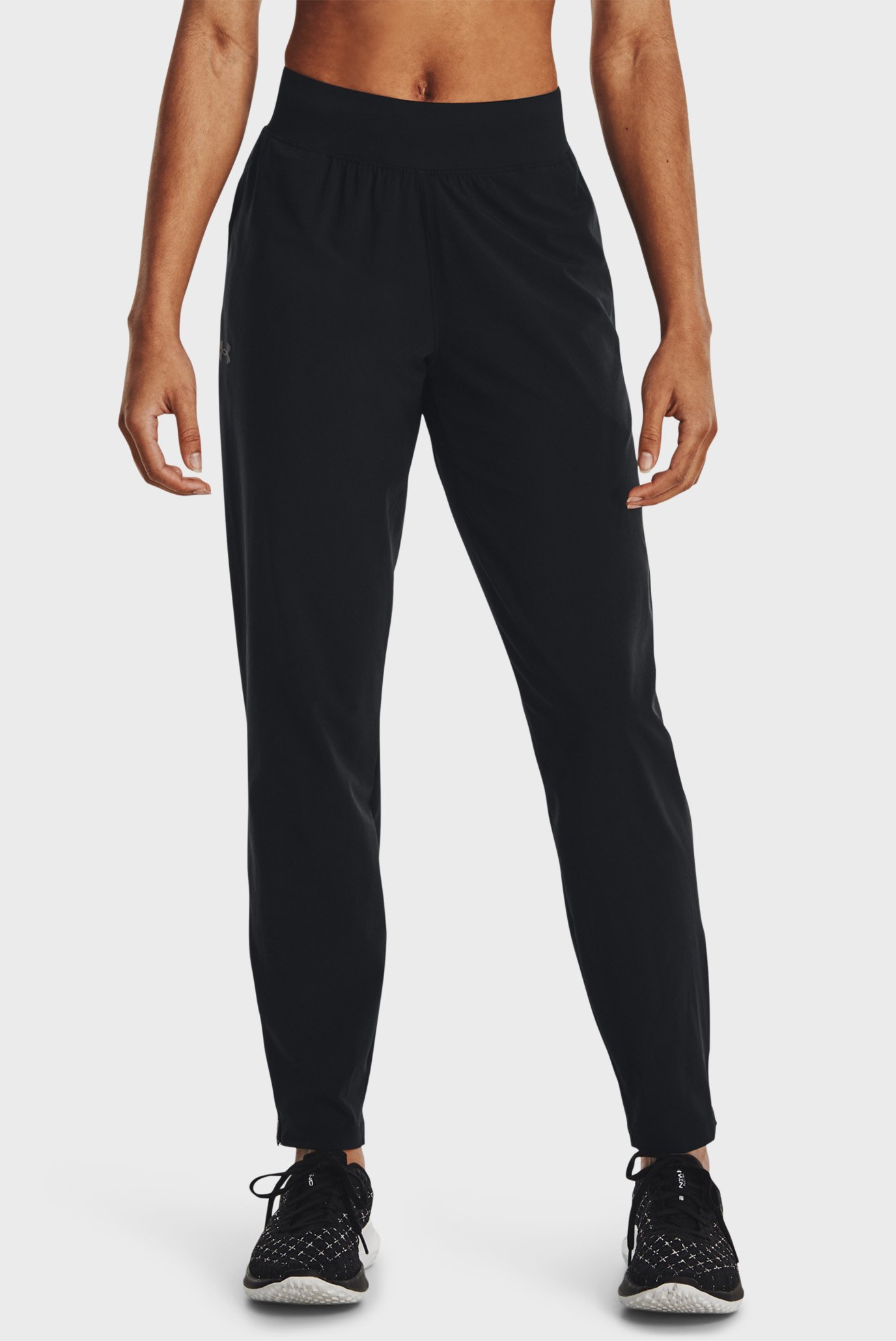 Женские черные спортивные брюки UA OutRun the Storm Pant 1