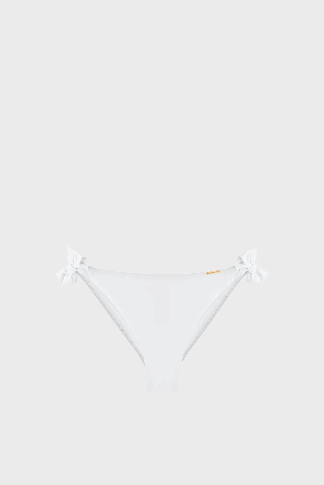 Женский белый купальник 7