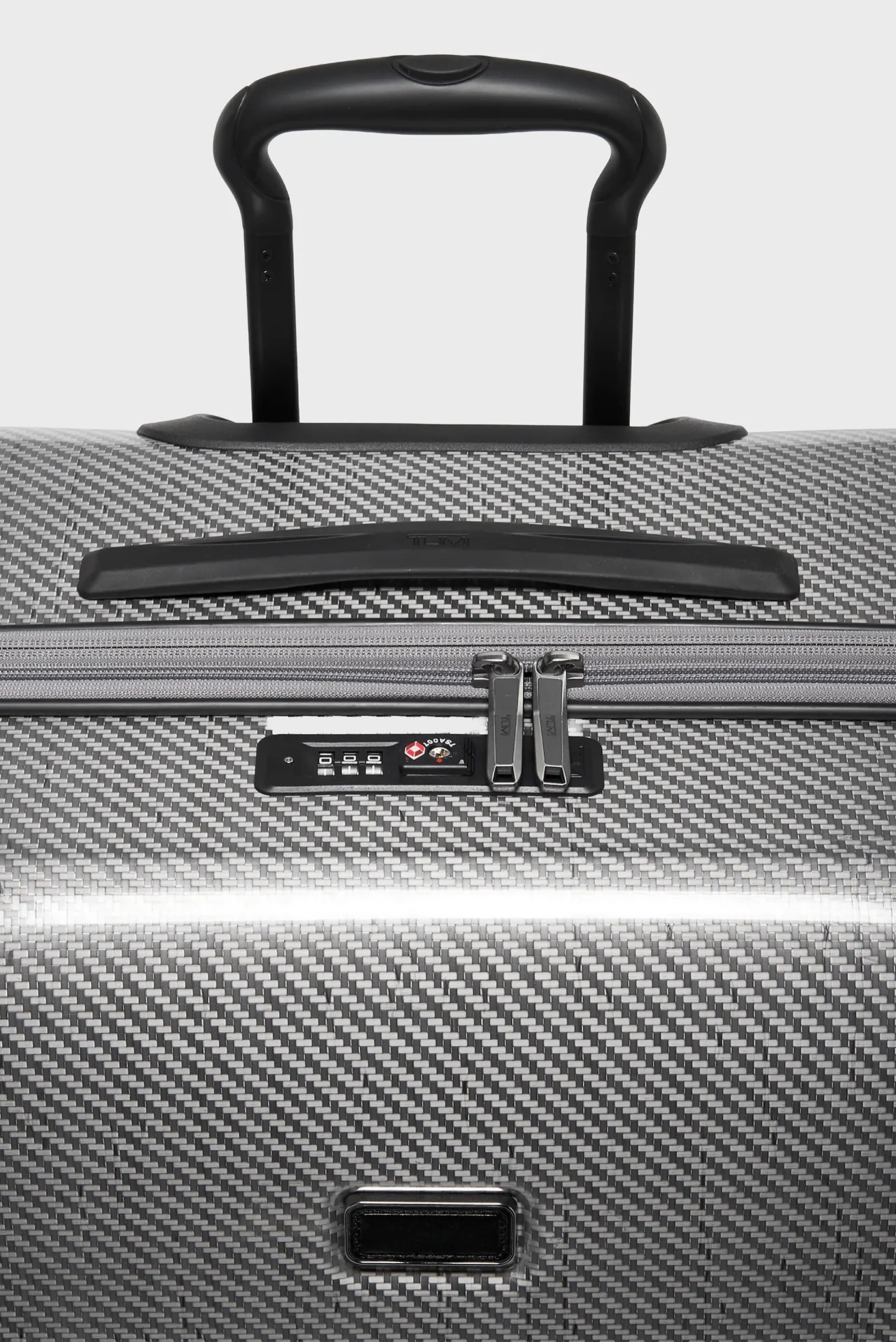 Срібляста валіза 78,5 см TEGRA LITE 6