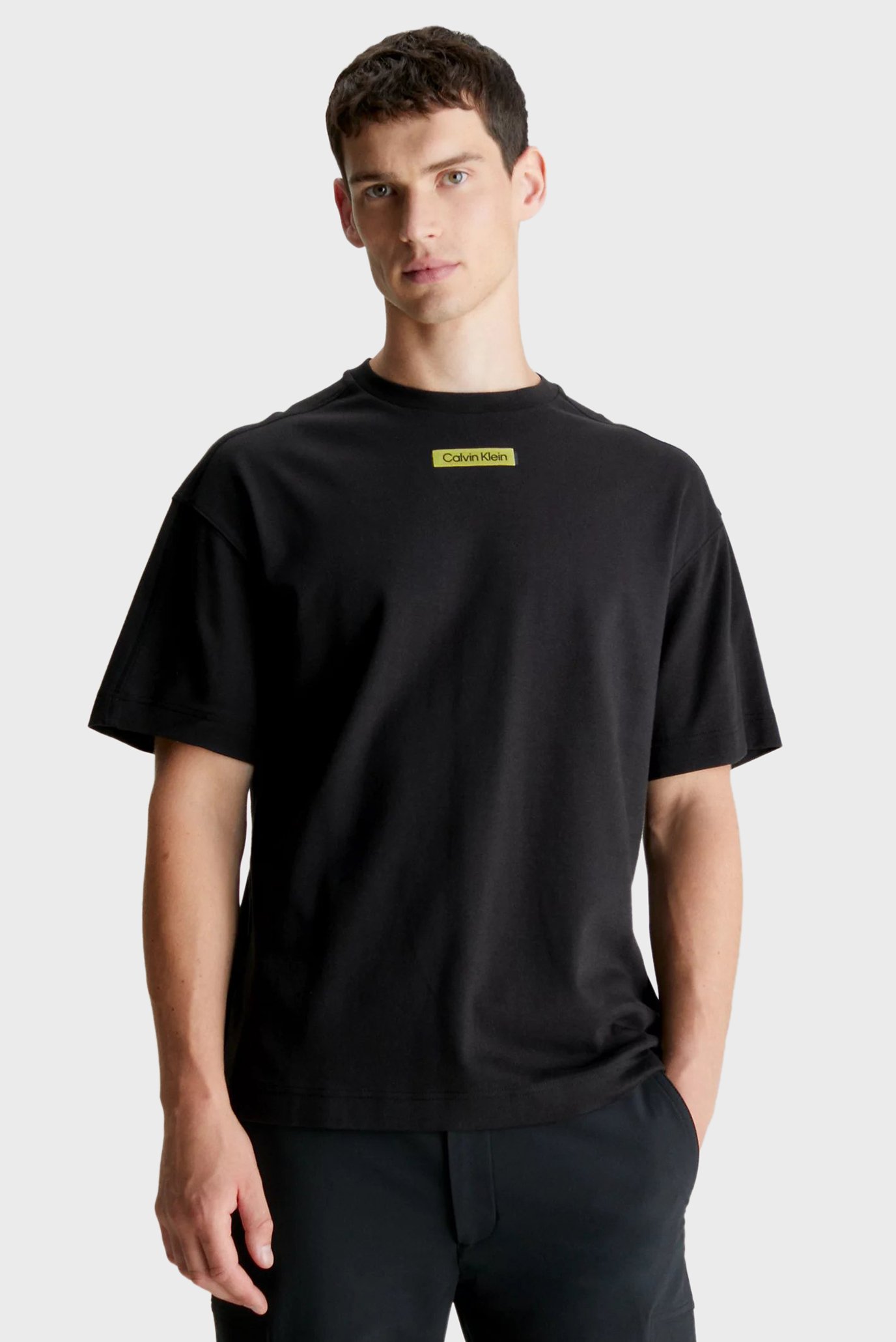 Чоловіча чорна футболка GRID LOGO COMFORT 1