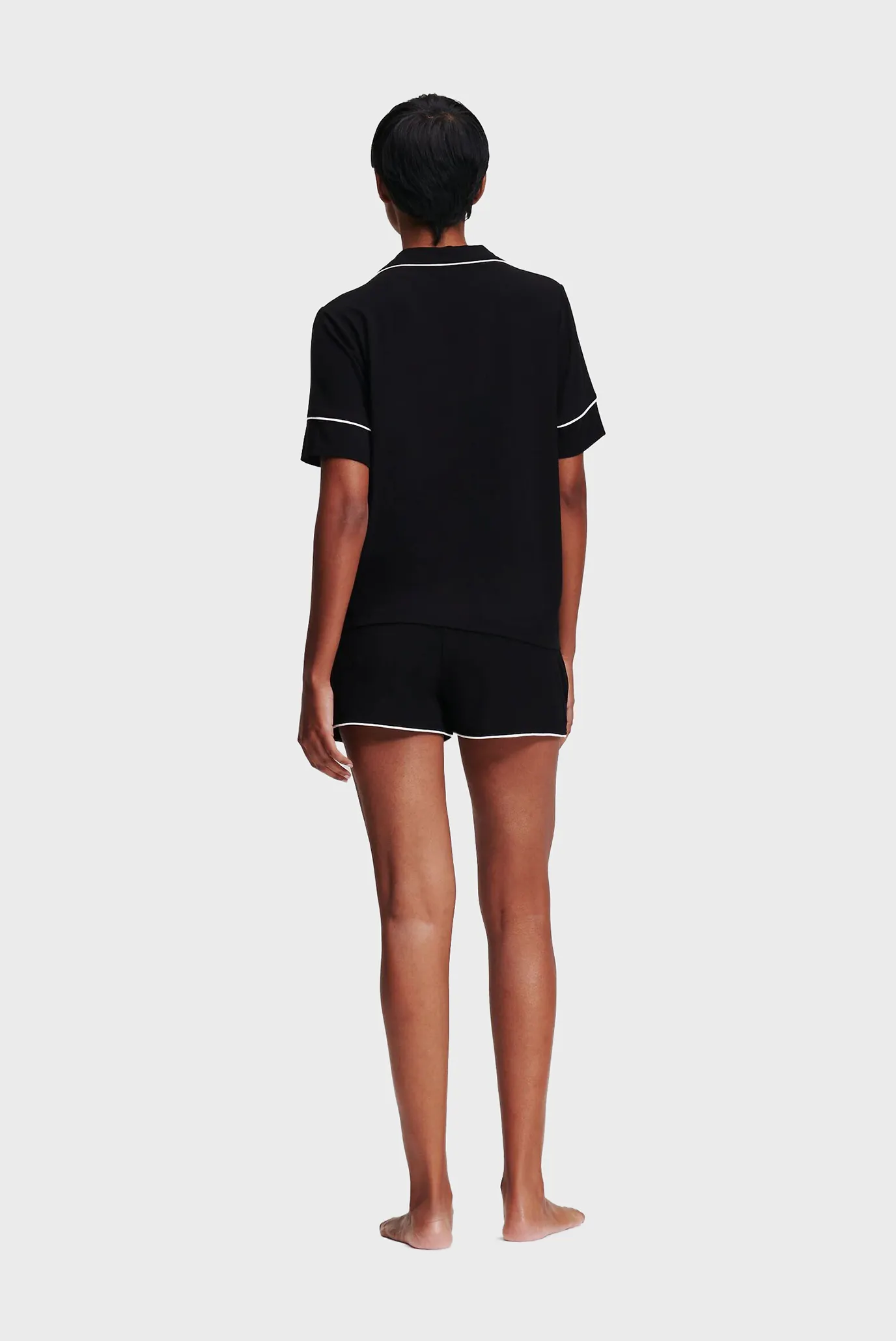 Женская черная пижама (рубашка,шорты) LOGO 3