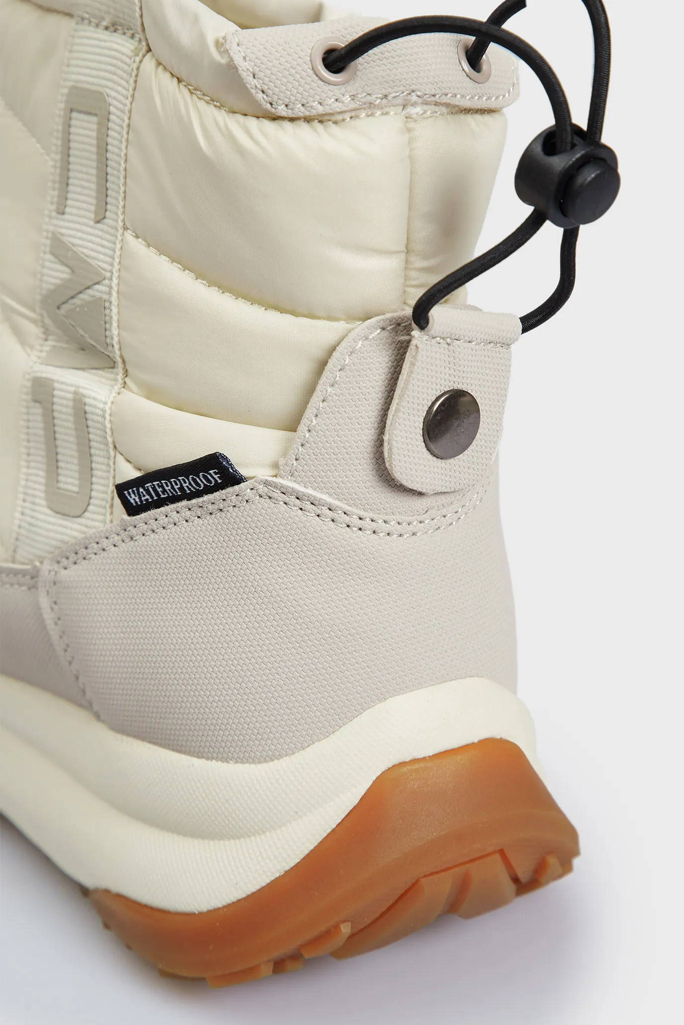 Женские белые дутики 6