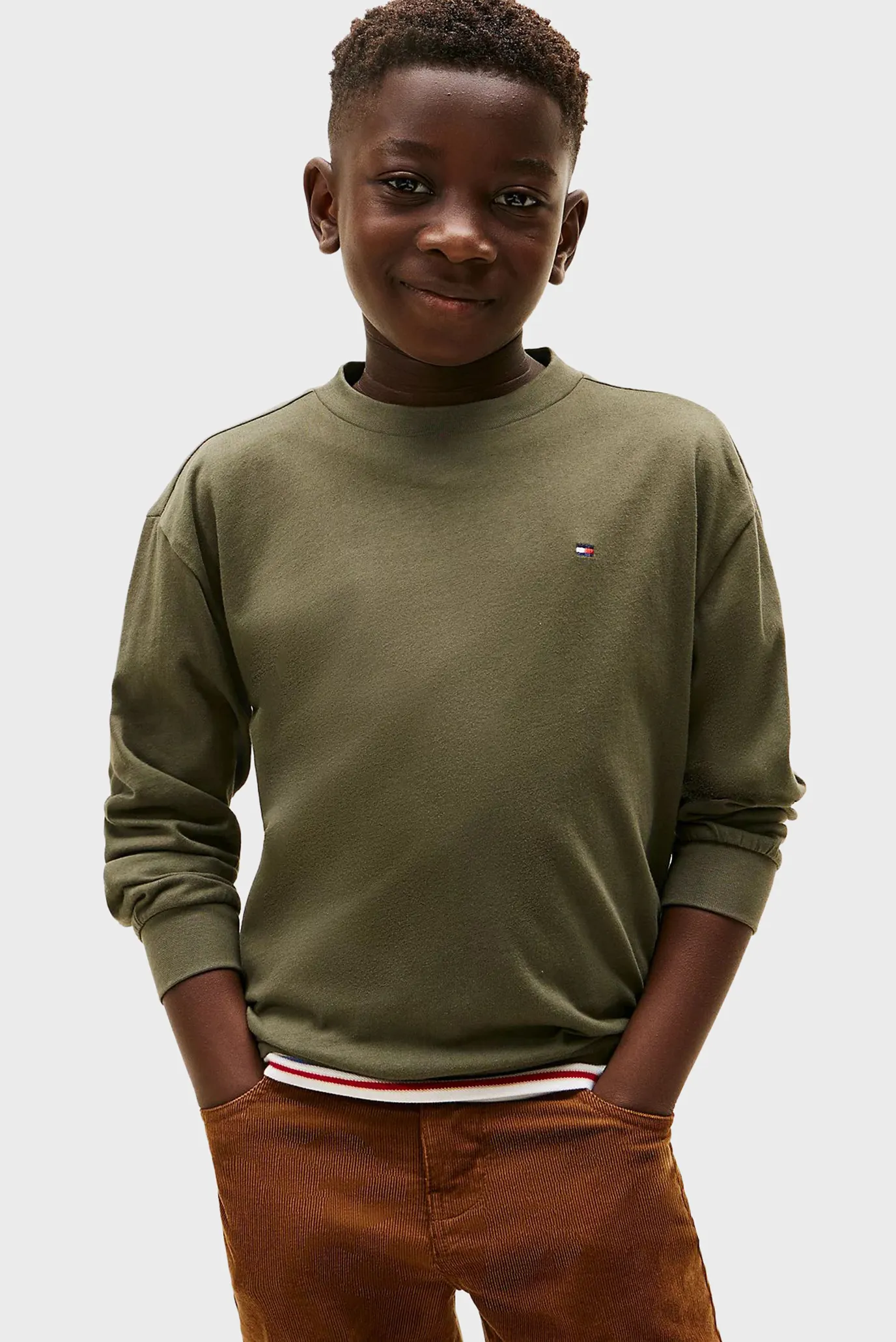 Детский оливковый лонгслив ESSENTIAL 1