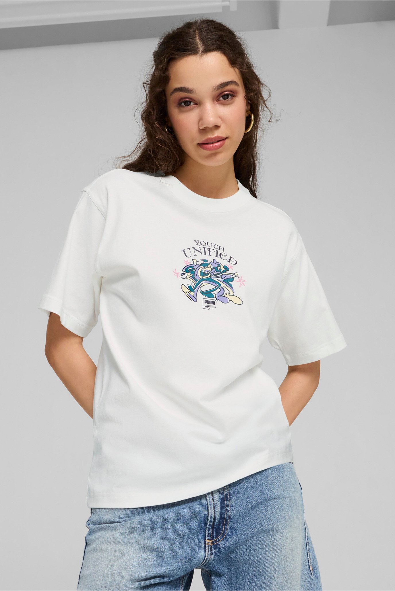 Женская белая футболка DOWNTOWN Relaxed Graphic Tee Women 1