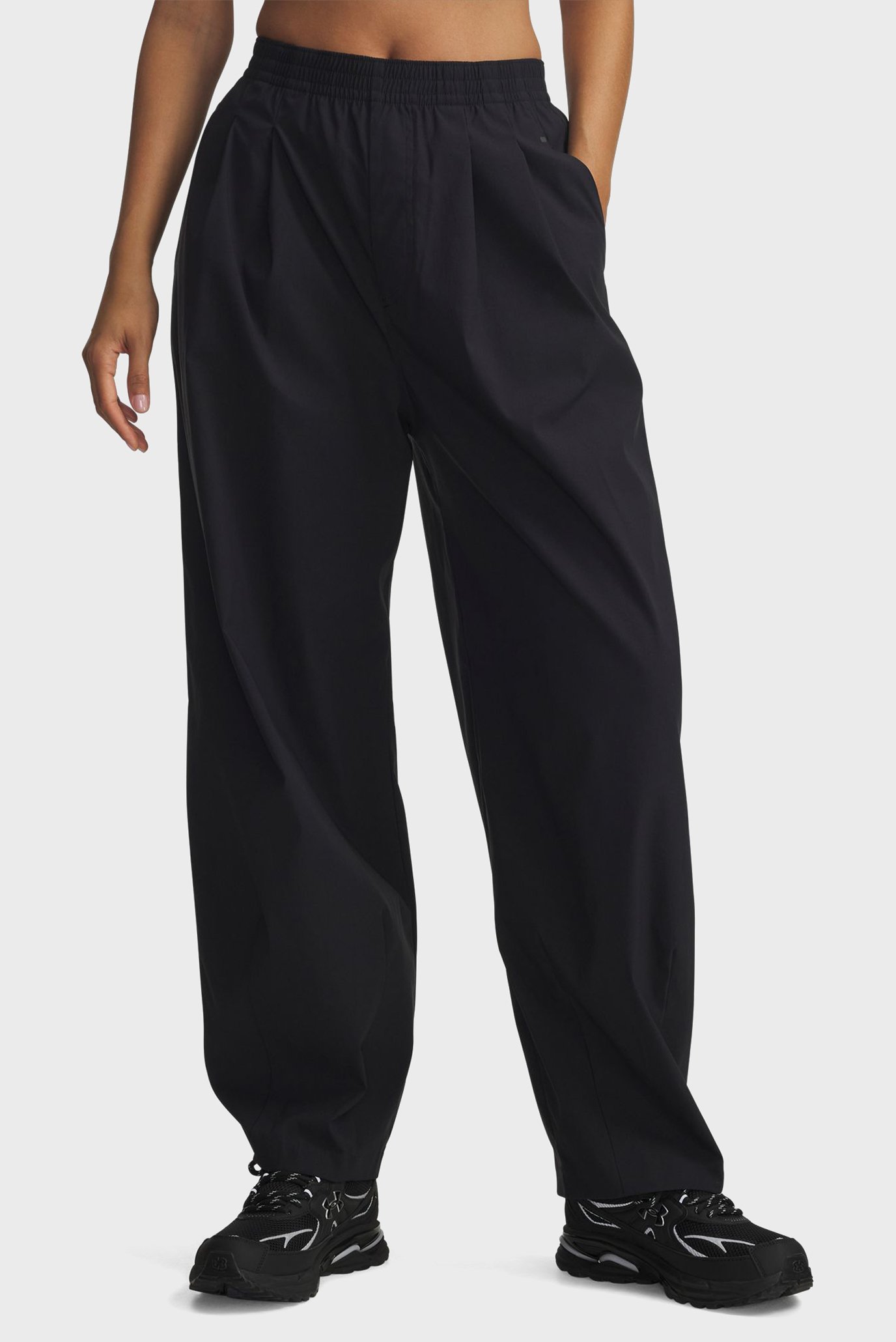 Женские черные спортивные брюки UA Unstoppable Wvn Pleat Pt Черный XS Under Armour 6007027-001 Женские черные спортивные брюки UA Unstoppable Wvn Pleat Pt Черный XS Under Armour 6007027-001