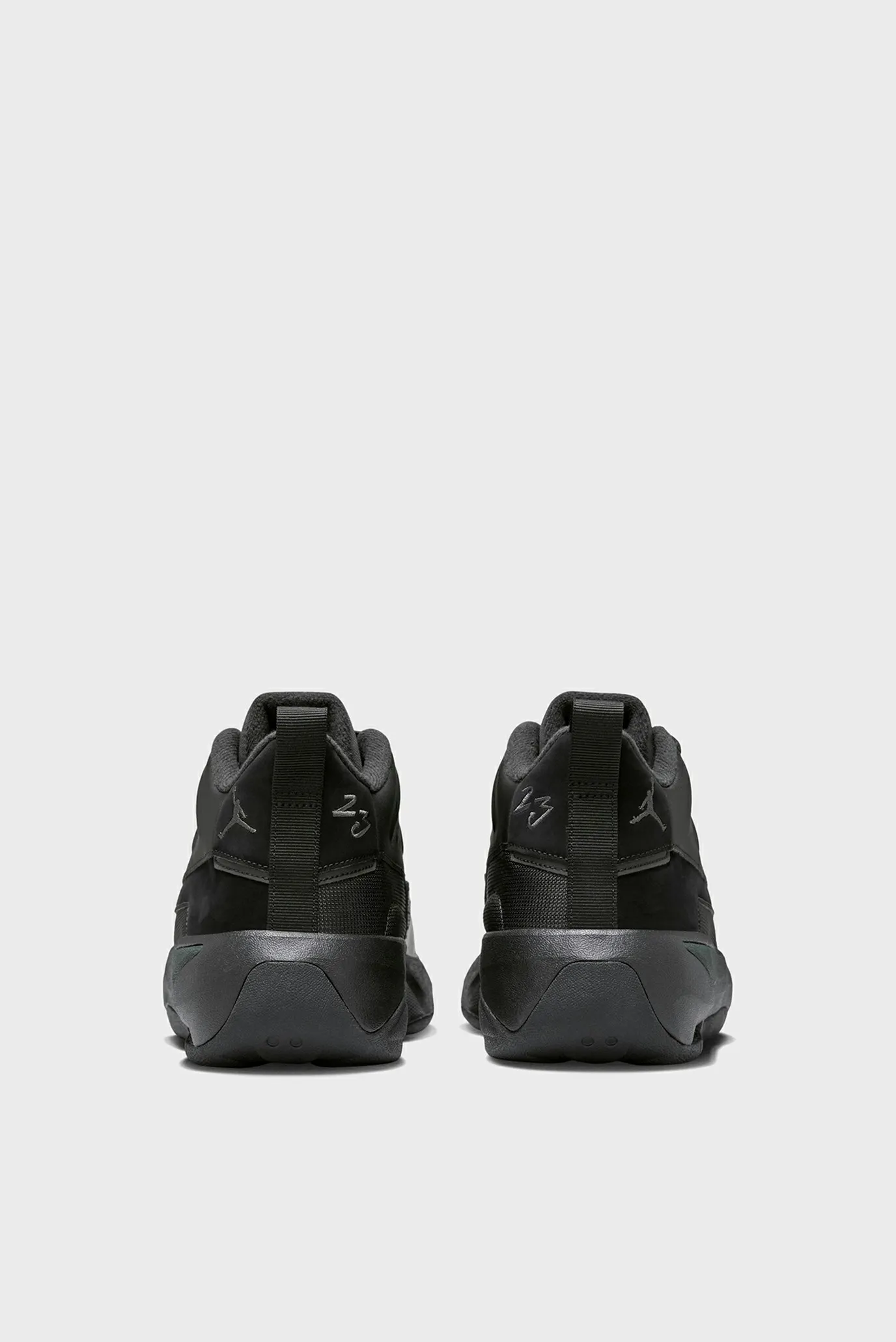 Мужские черные кроссовки JORDAN MAX AURA 7 4