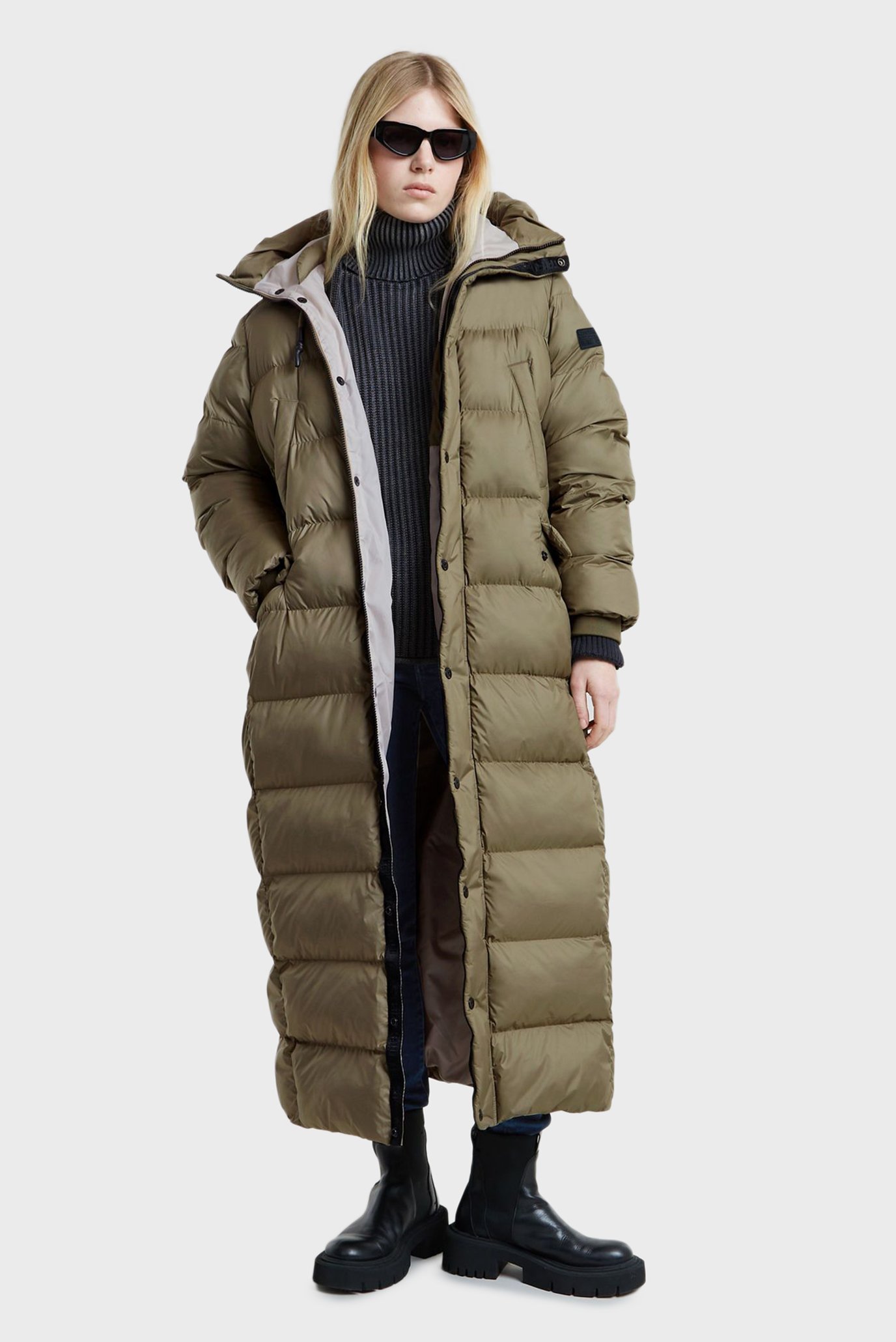 Женская оливковая куртка Whistler Long Puffer 1