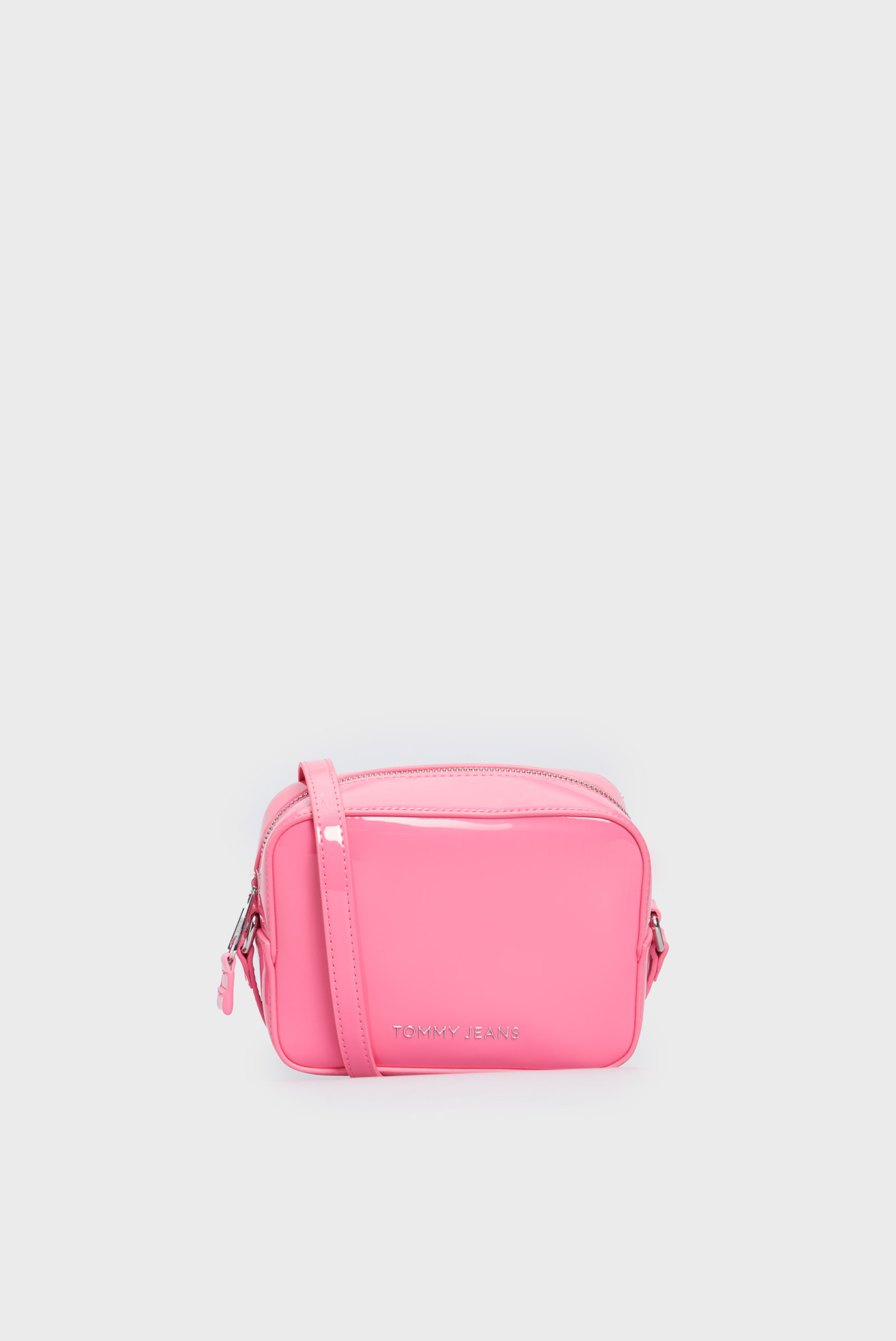 Женская розовая сумка TJW ESS MUST CAMERA BAG PATENT 1