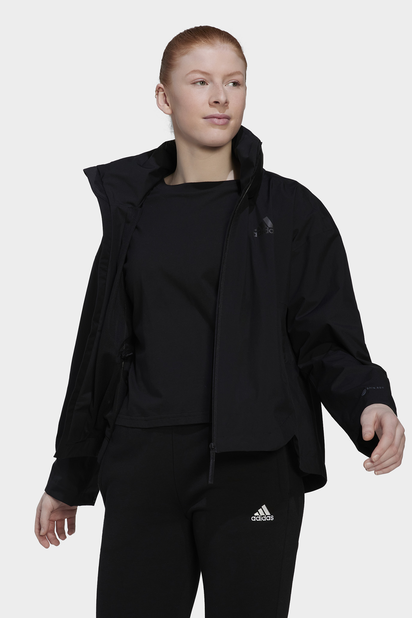Женская черная куртка Terrex Traveer RAIN.RDY 1