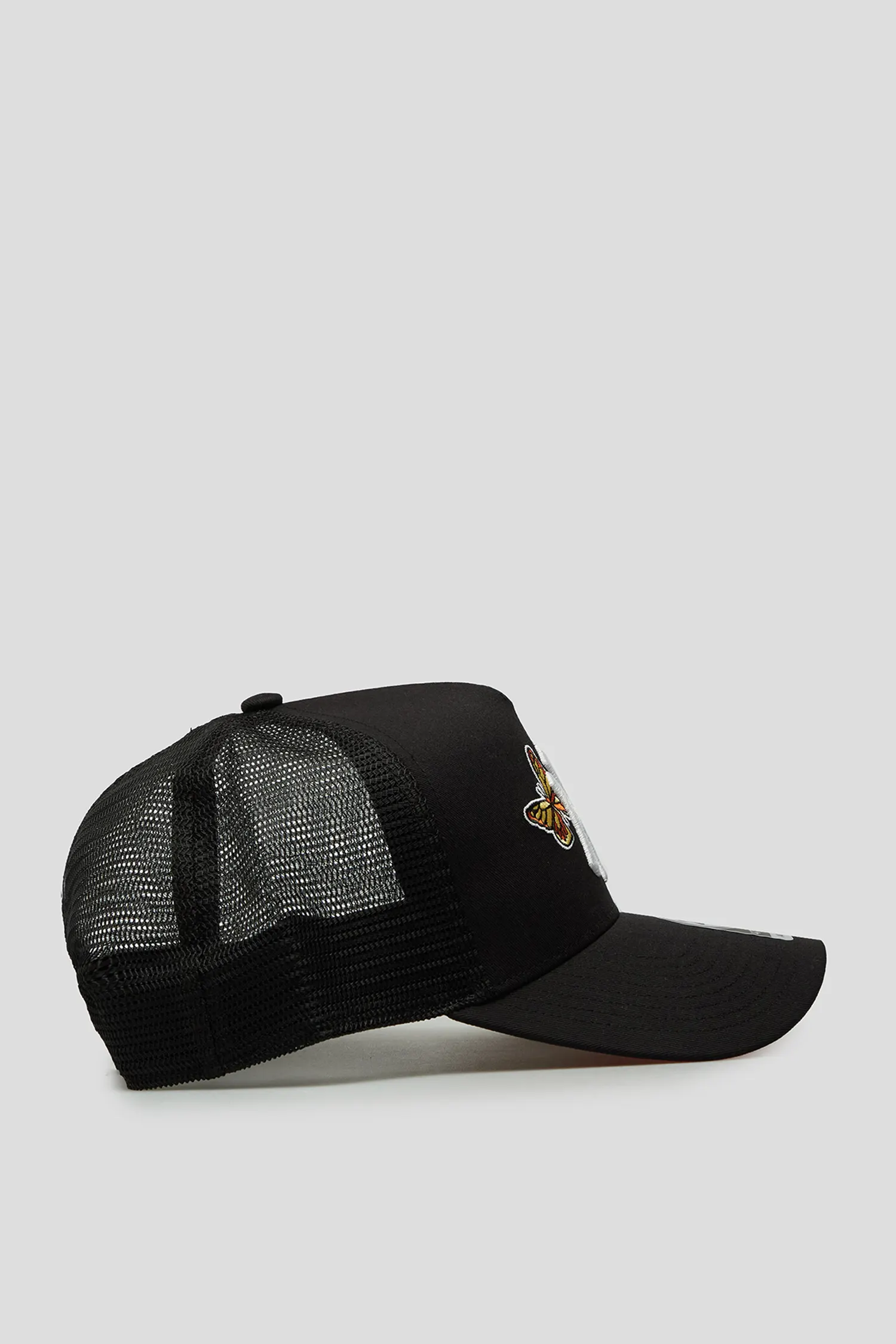 Чорна кепка 4