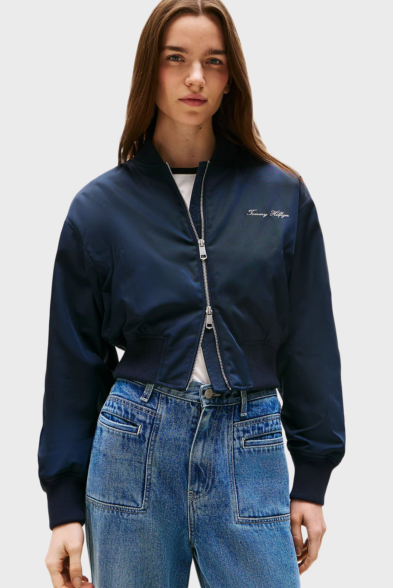 Женский синий бомбер NYLON REG CROPPED Синий L Tommy Hilfiger WW0WW45634 Женский синий бомбер NYLON REG CROPPED Синий L Tommy Hilfiger WW0WW45634