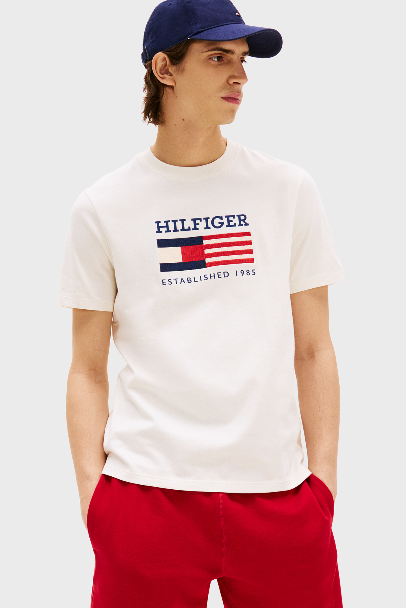Мужская белая футболка AMERICANA MONOTYPE FLAG BOX Белый XXL Tommy Hilfiger MW0MW39843 Мужская белая футболка AMERICANA MONOTYPE FLAG BOX Белый XXL Tommy Hilfiger MW0MW39843