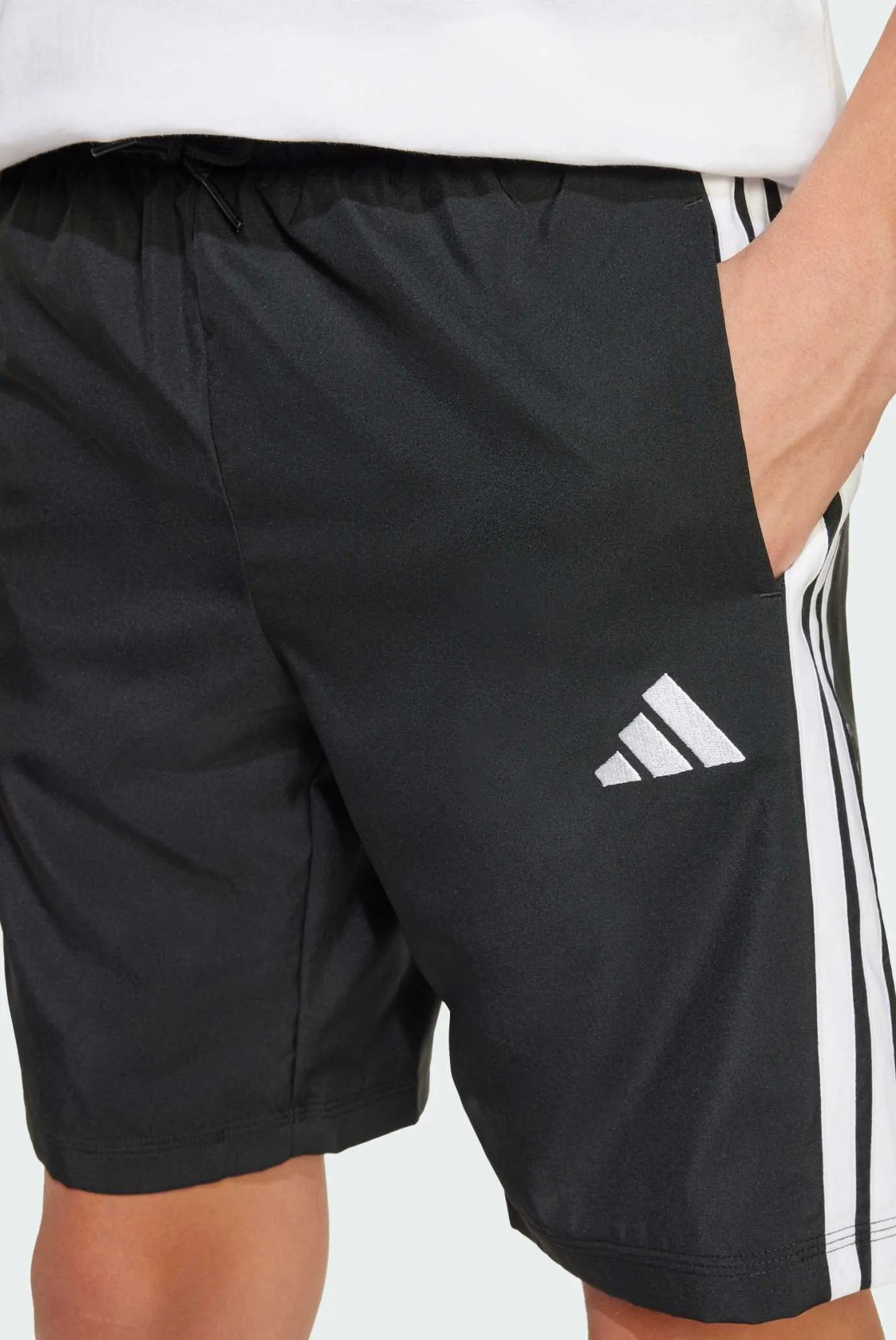 Детские черные шорты Essentials Climacool Kids 7