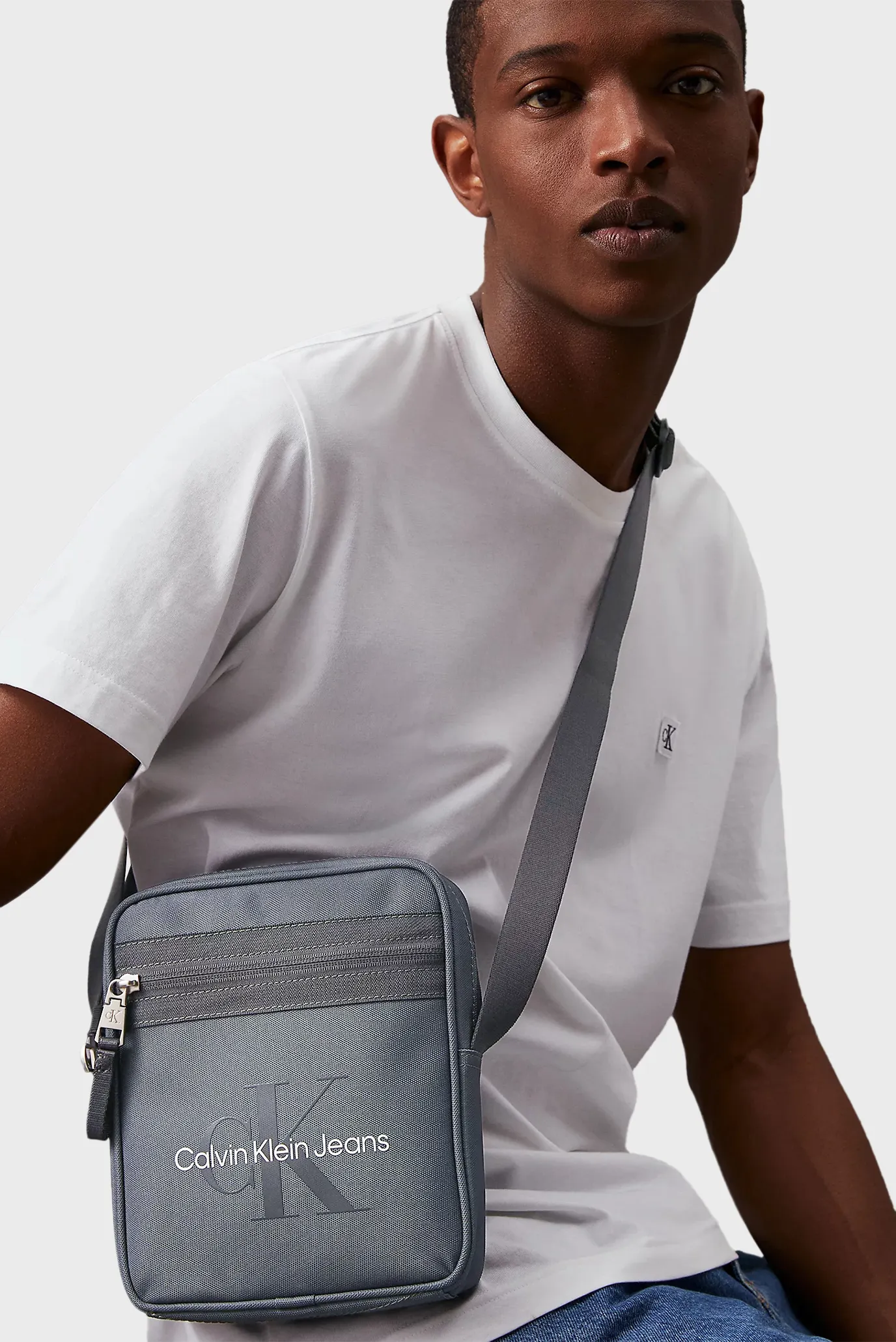 Чоловіча сіра сумка SPORT ESSENTIALS REPORTER18 M 2