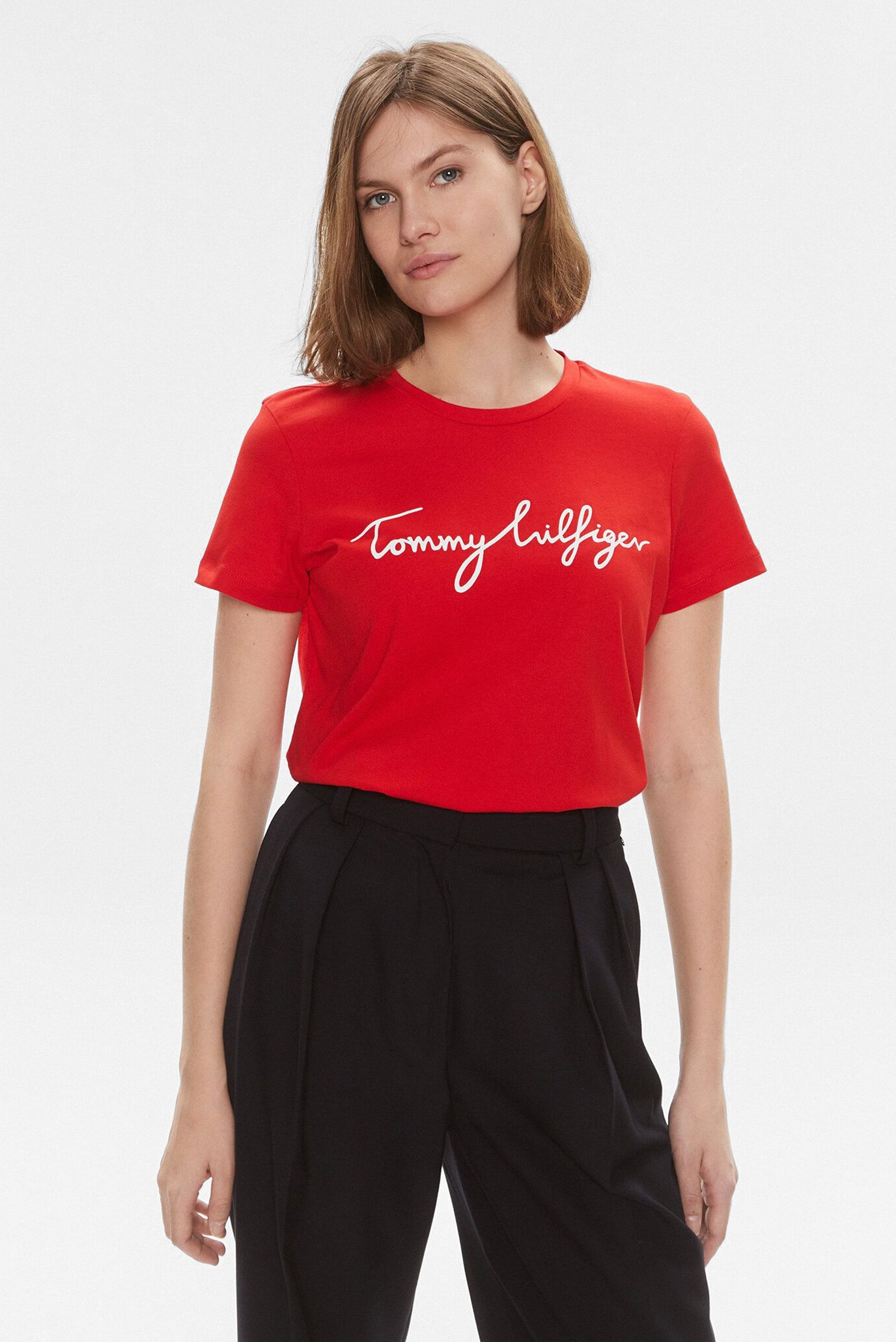 Женская красная футболка REG C-NK SIGNATURE TEE SS 1