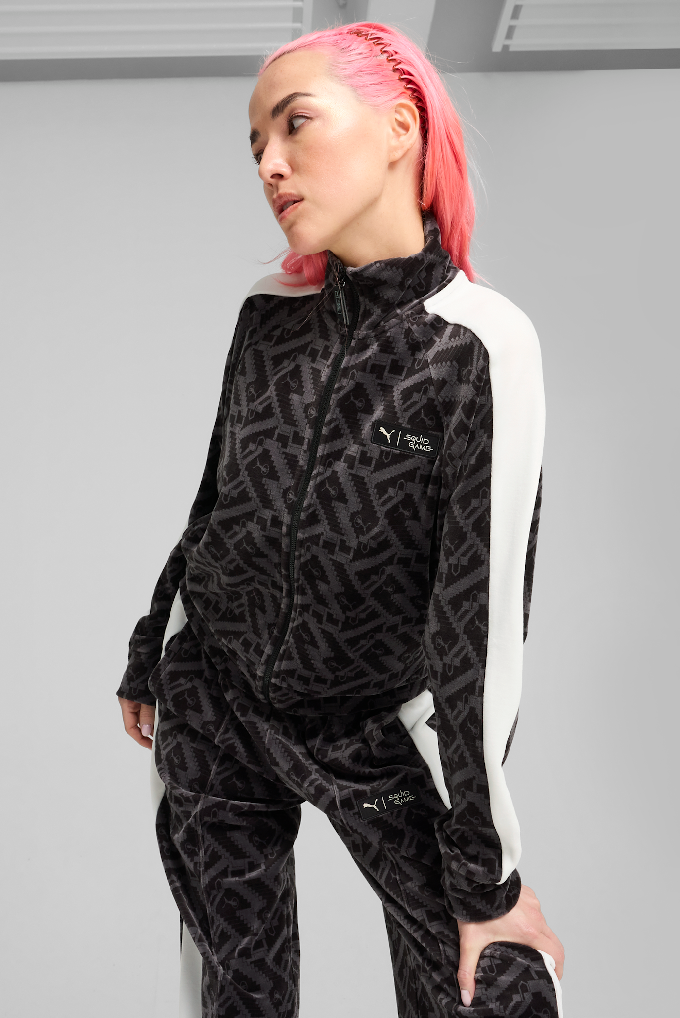 Жіноча чорна спортивна кофта з візерунком PUMA x SQUID GAME T7 Jacket Women 1