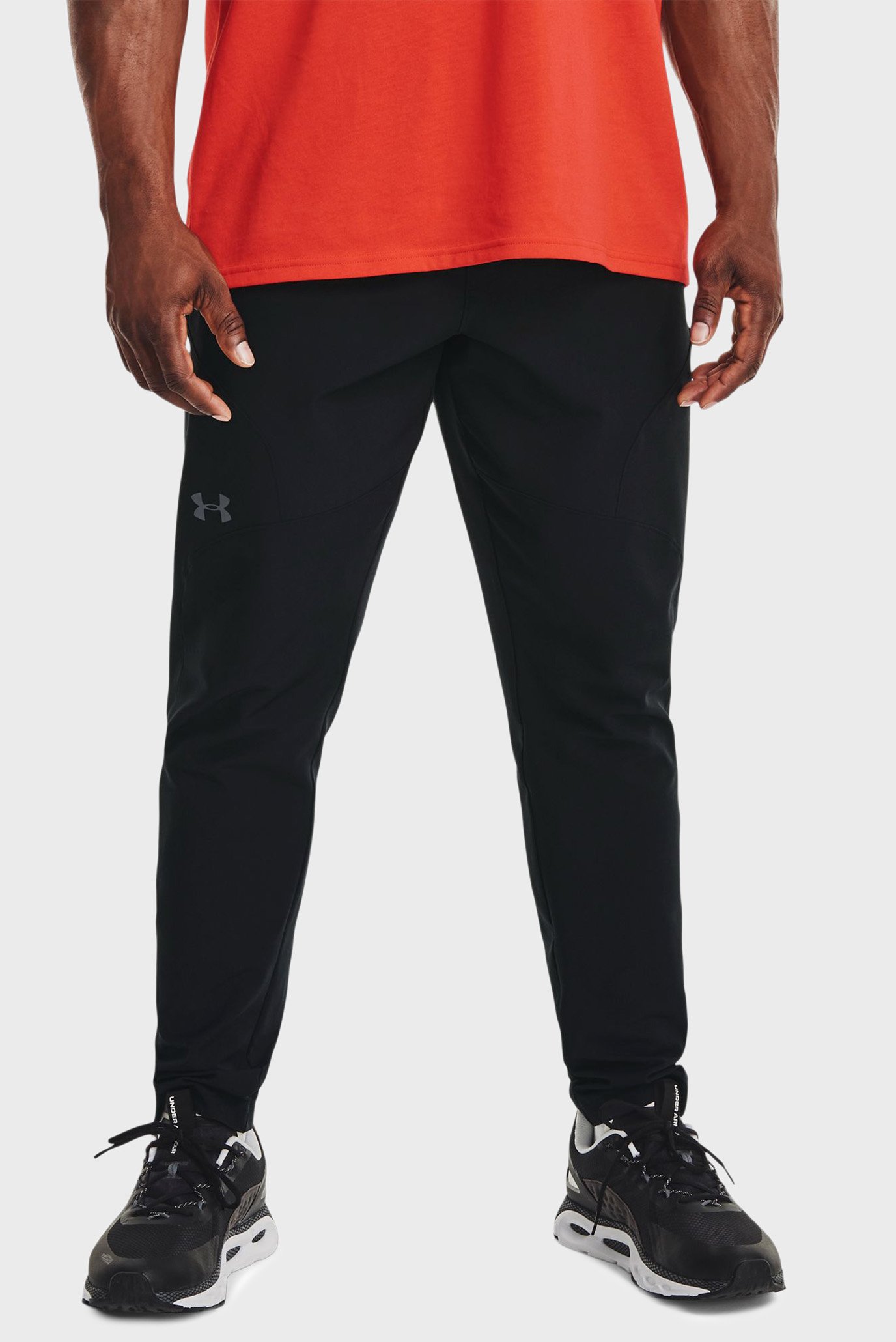 Мужские черные спортивные брюки STRETCH WOVEN UTILITY TAPERED PANT Черный 3XL Under Armour 1352028-001 Мужские черные спортивные брюки STRETCH WOVEN UTILITY TAPERED PANT Черный 3XL Under Armour 1352028-001