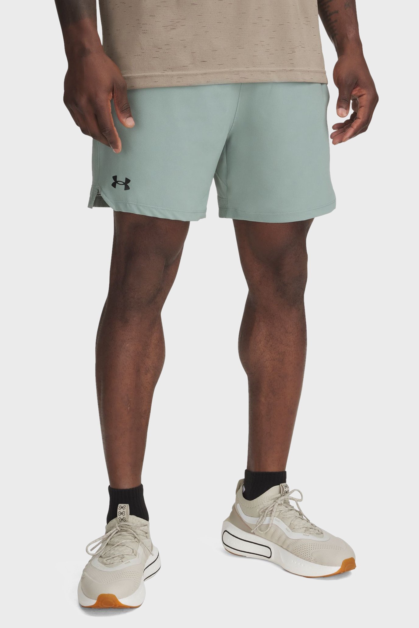 Чоловічі м'ятні шорти UA Vanish Woven 6in Shorts 1