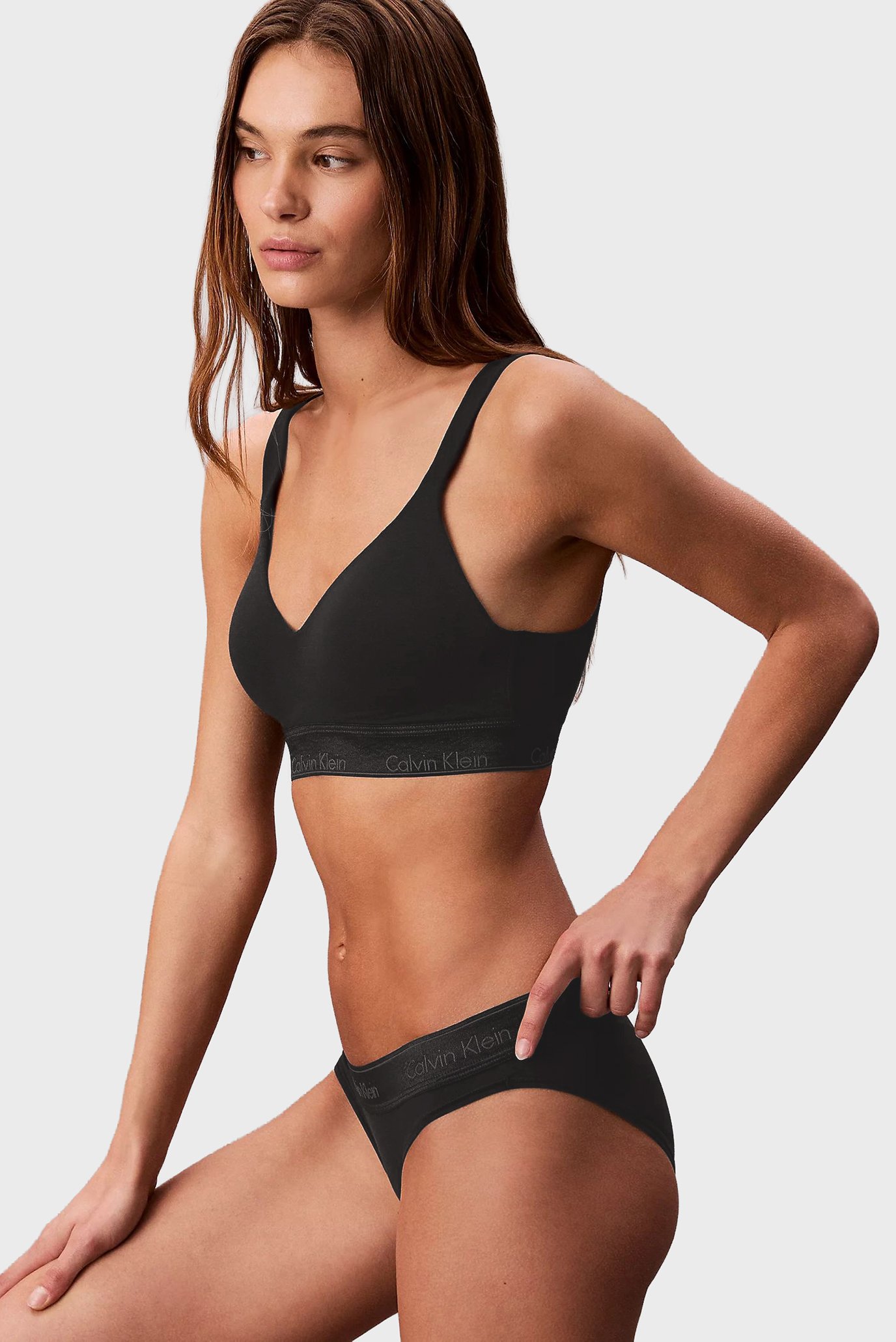 Женский черный бюстгальтер LIFT BRALETTE Черный S Calvin Klein LV00QF8555 Женский черный бюстгальтер LIFT BRALETTE Черный S Calvin Klein LV00QF8555