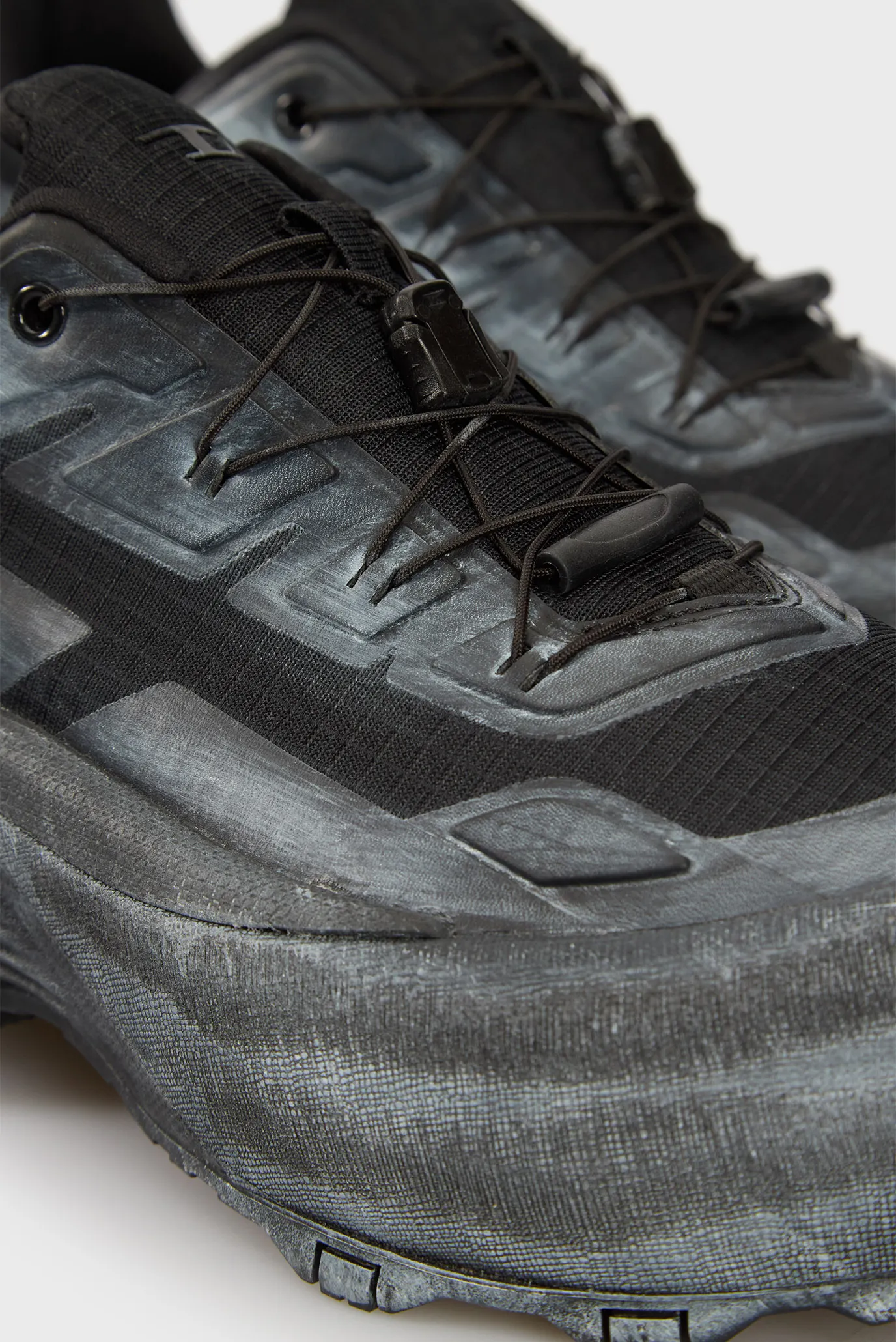 Мужские темно-серые кроссовки D-CAGE RUNNER 2