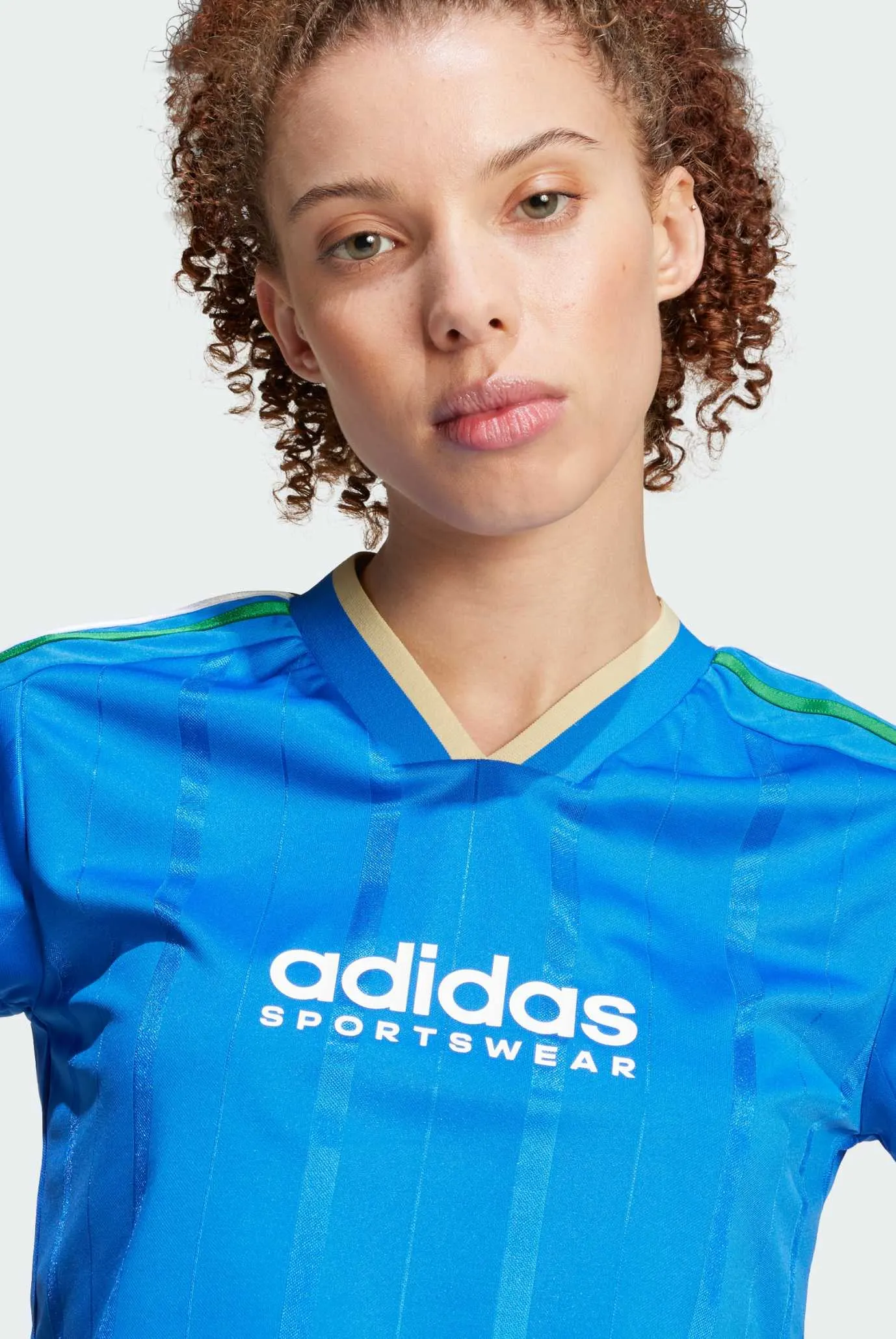 Жіноча синя футболка Tiro Cut 3-Stripes Crop 4