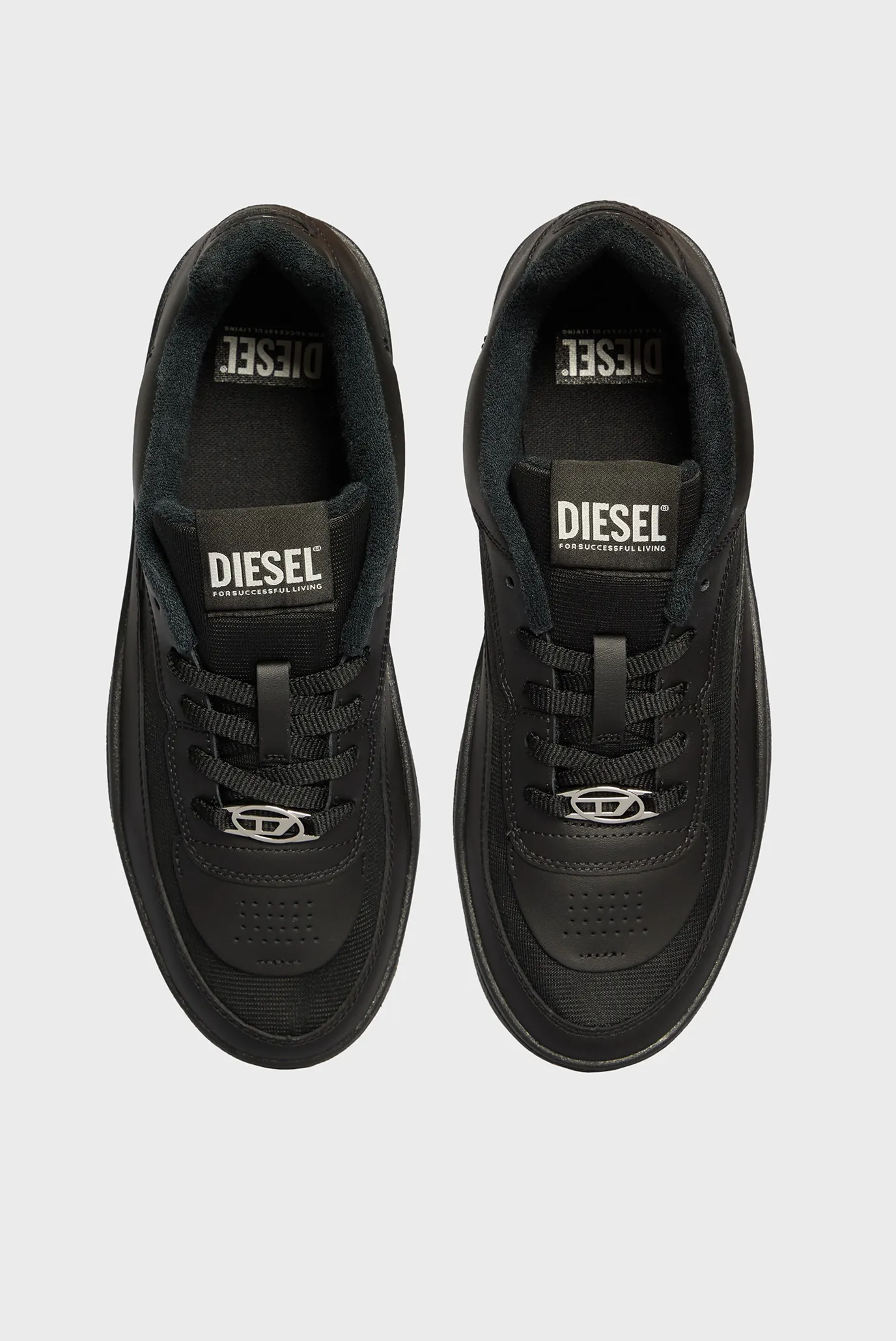 Мужские черные сникерсы OVAL SKATE 4