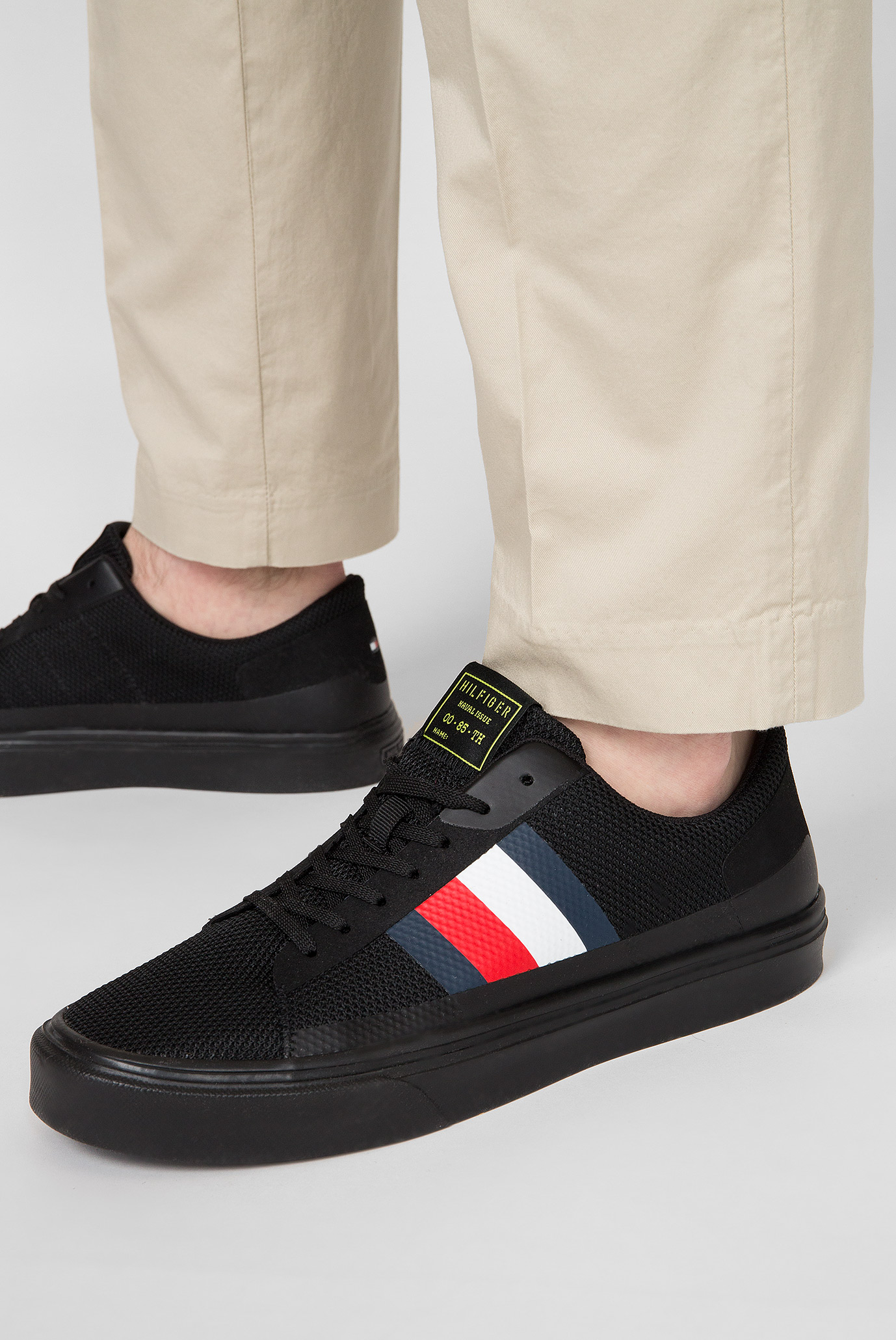 tommy hilfiger lightweight stripes knit sneaker