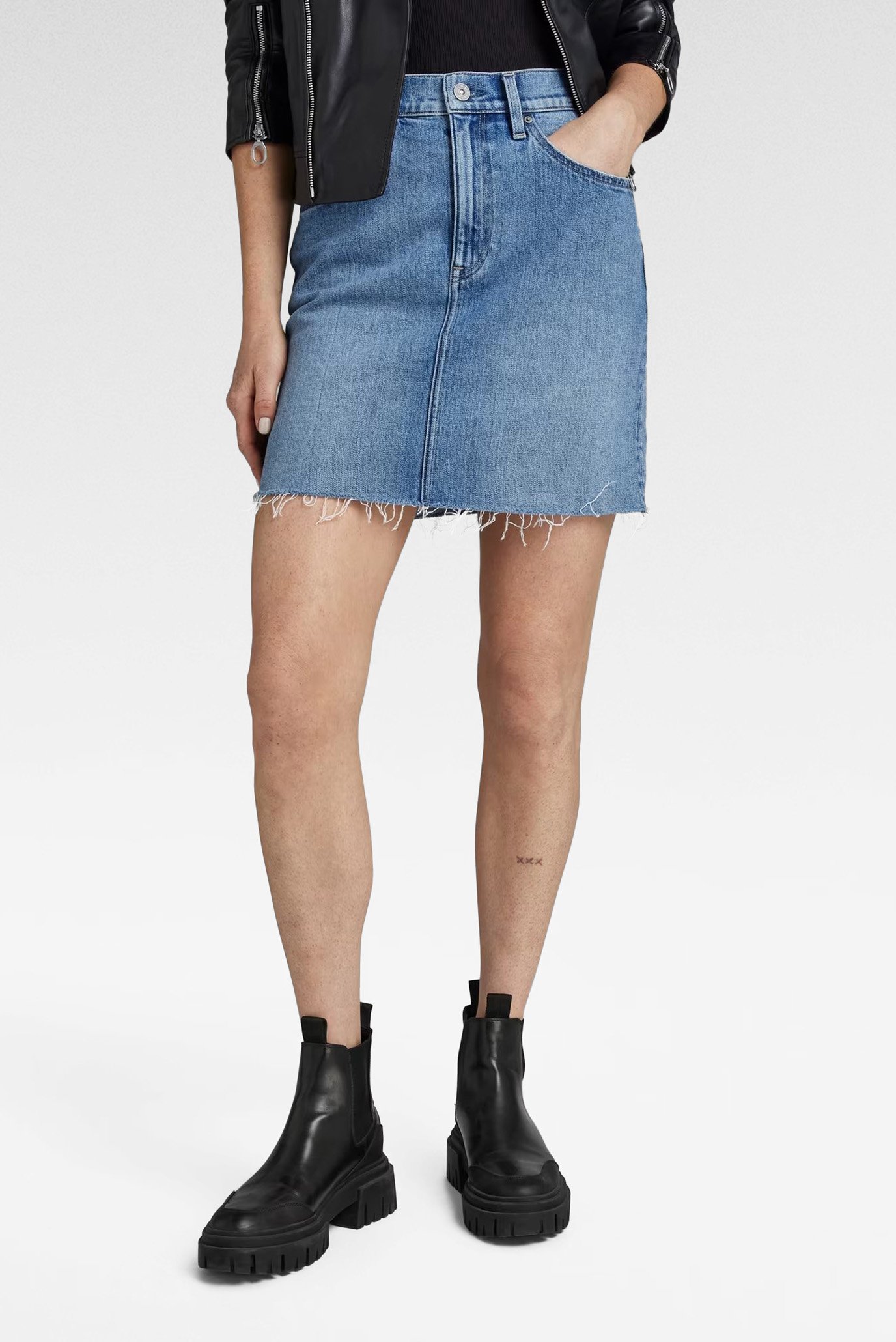 Женская синяя джинсовая юбка Viktoria Short Skirt Raw Edge 1