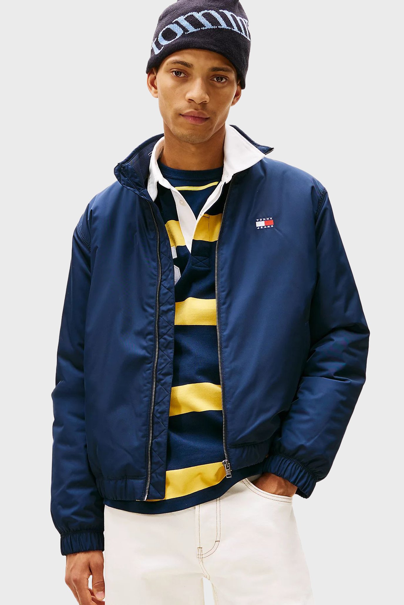 Мужская темно-синяя куртка TJM ESSENTIAL PADDED Синий M Tommy Jeans DM0DM21936 Мужская темно-синяя куртка TJM ESSENTIAL PADDED Синий M Tommy Jeans DM0DM21936