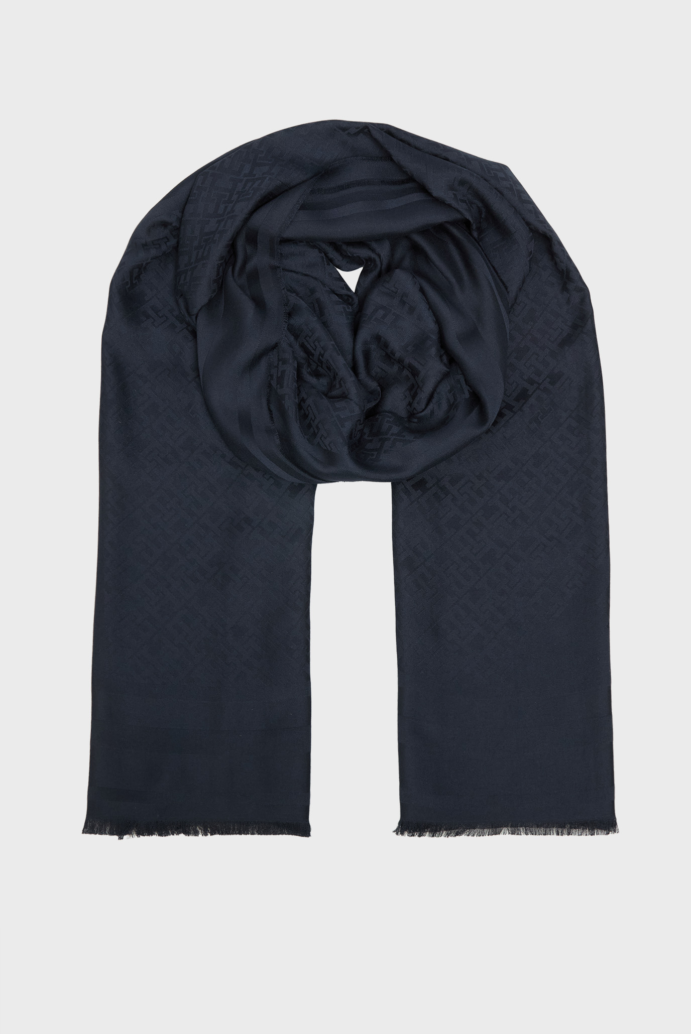 Женский темно-синий шарф с узором MONOGRAM Синий ONESIZE Tommy Hilfiger AW0AW17789 Женский темно-синий шарф с узором MONOGRAM Синий ONESIZE Tommy Hilfiger AW0AW17789