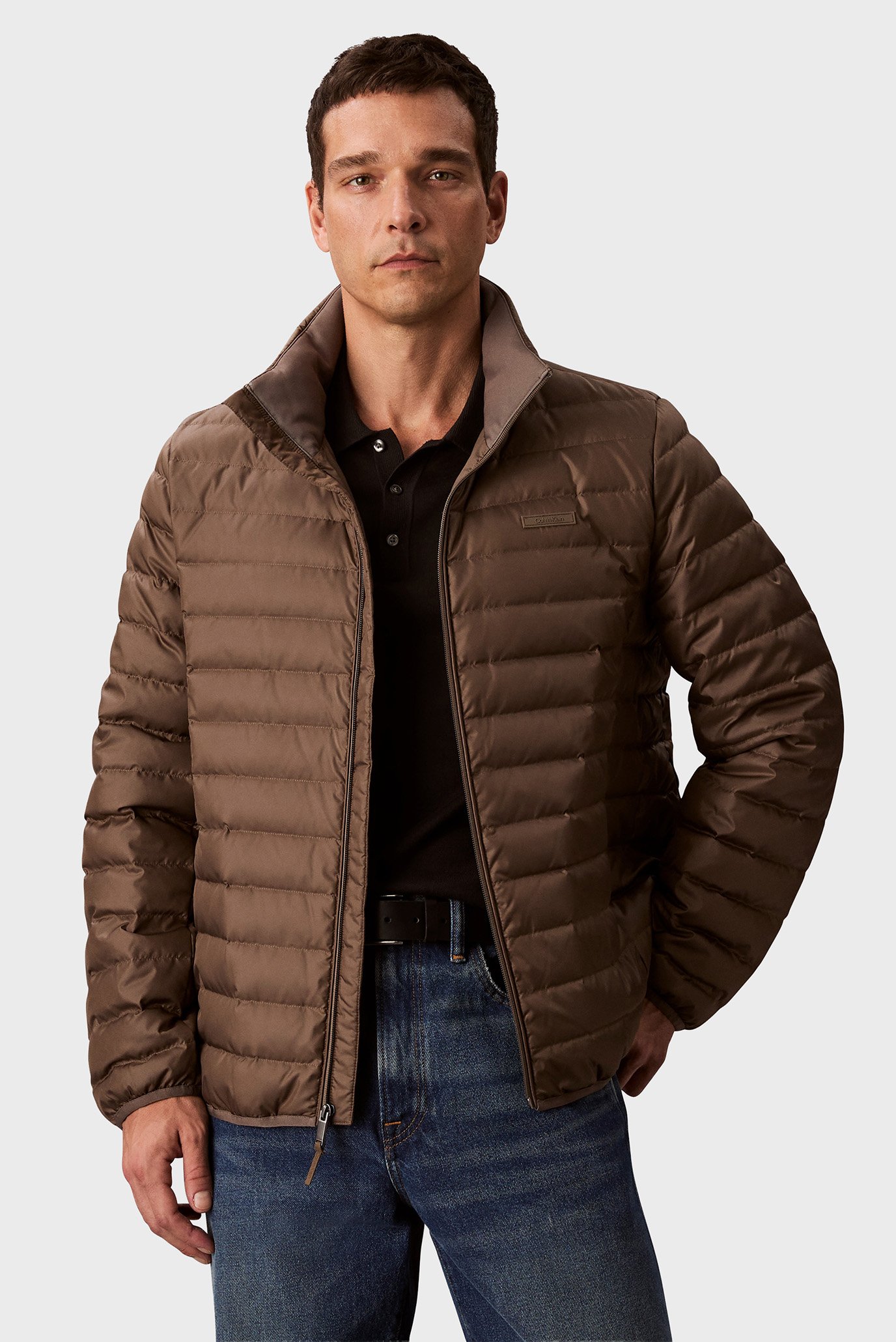Мужская коричневая куртка CHANNELED PUFFER Коричневый M Calvin Klein LV04LC506G Мужская коричневая куртка CHANNELED PUFFER Коричневый M Calvin Klein LV04LC506G