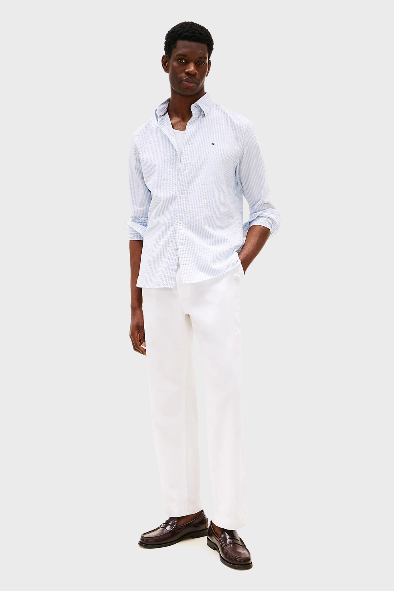 とみー Мужская голубая рубашка в полоску SEERSUCKER Tommy Hilfiger