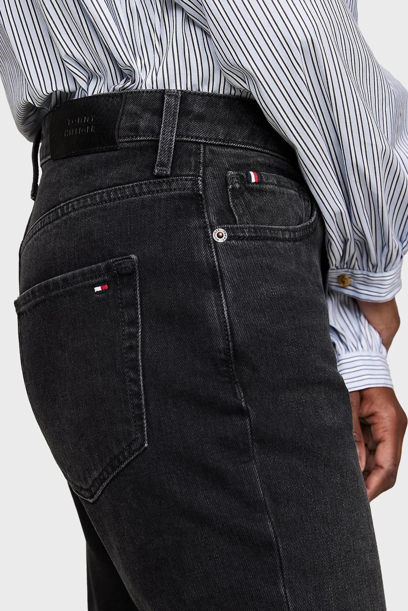 Жіночі чорні джинси SLIM CIGARETTE HW A IRI 4