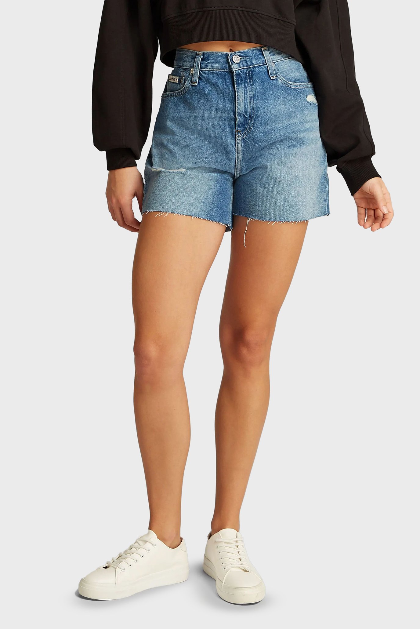 Женские голубые джинсовые шорты MOM SHORT Голубой 29 Calvin Klein Jeans J20J225159 Женские голубые джинсовые шорты MOM SHORT Голубой 29 Calvin Klein Jeans J20J225159