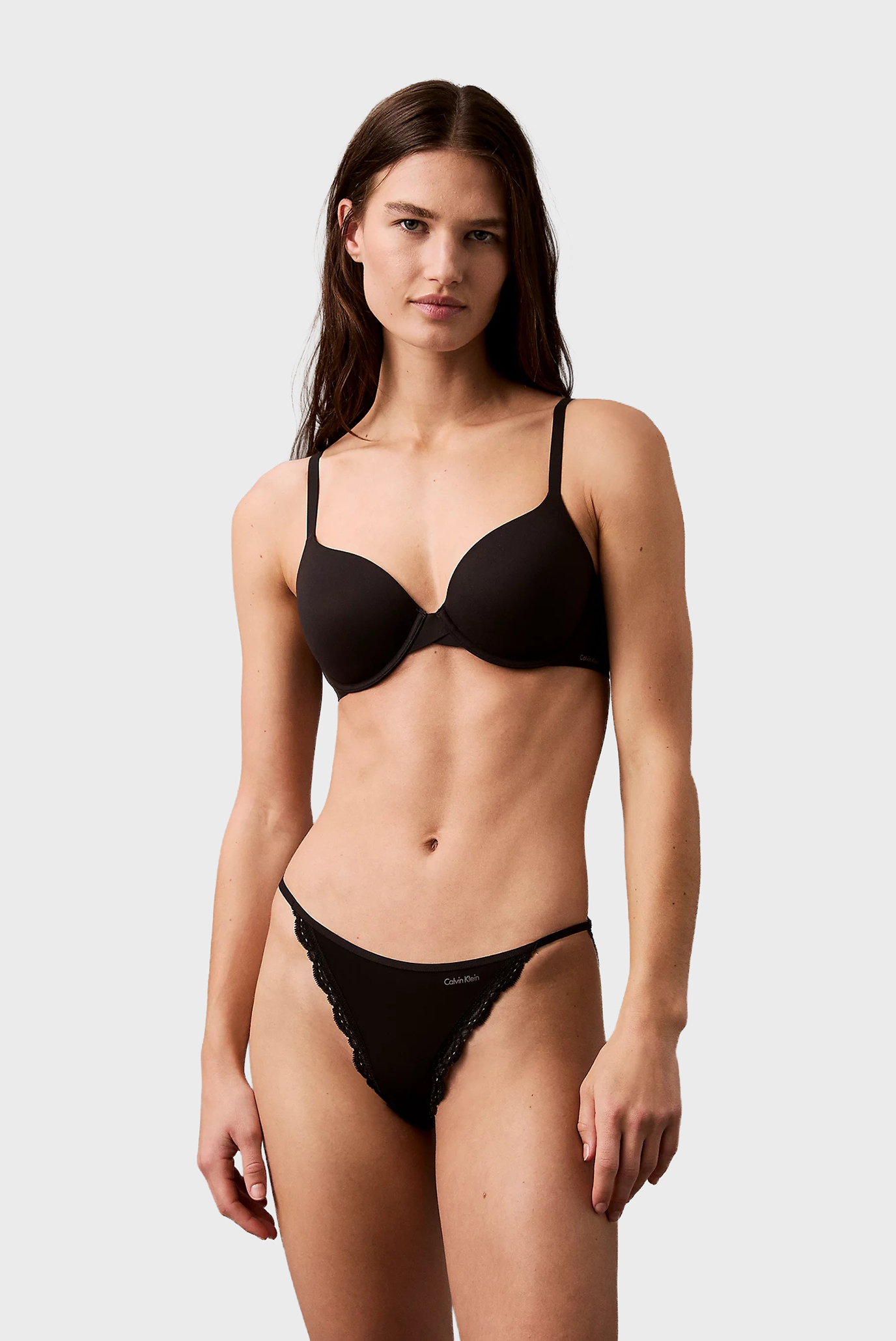 Женские черные трусики STRING BIKINI Черный S Calvin Klein LV00QD5269 Женские черные трусики STRING BIKINI Черный S Calvin Klein LV00QD5269