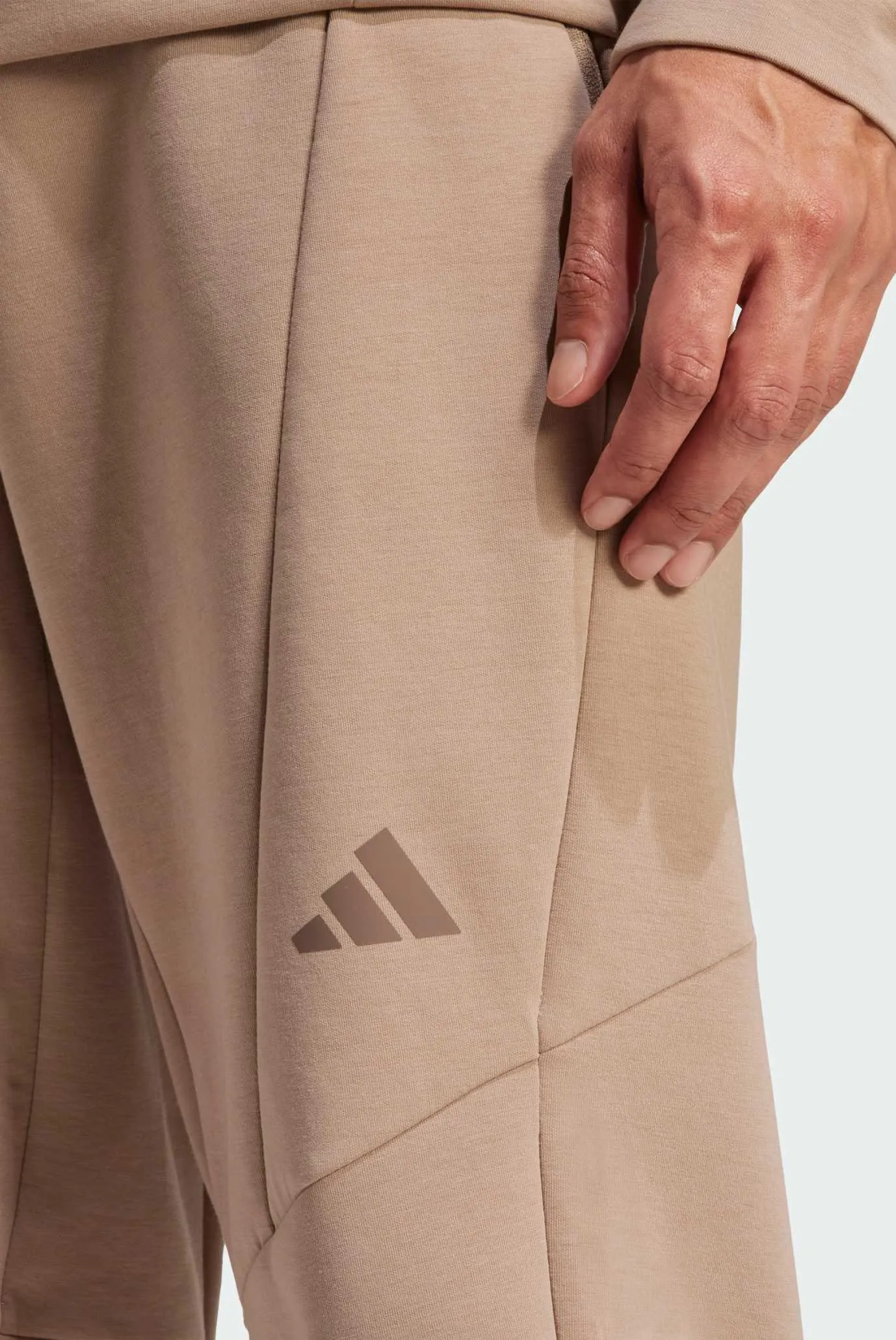 Чоловічі коричневі спортивні штани Designed for Training Spaceknit 4