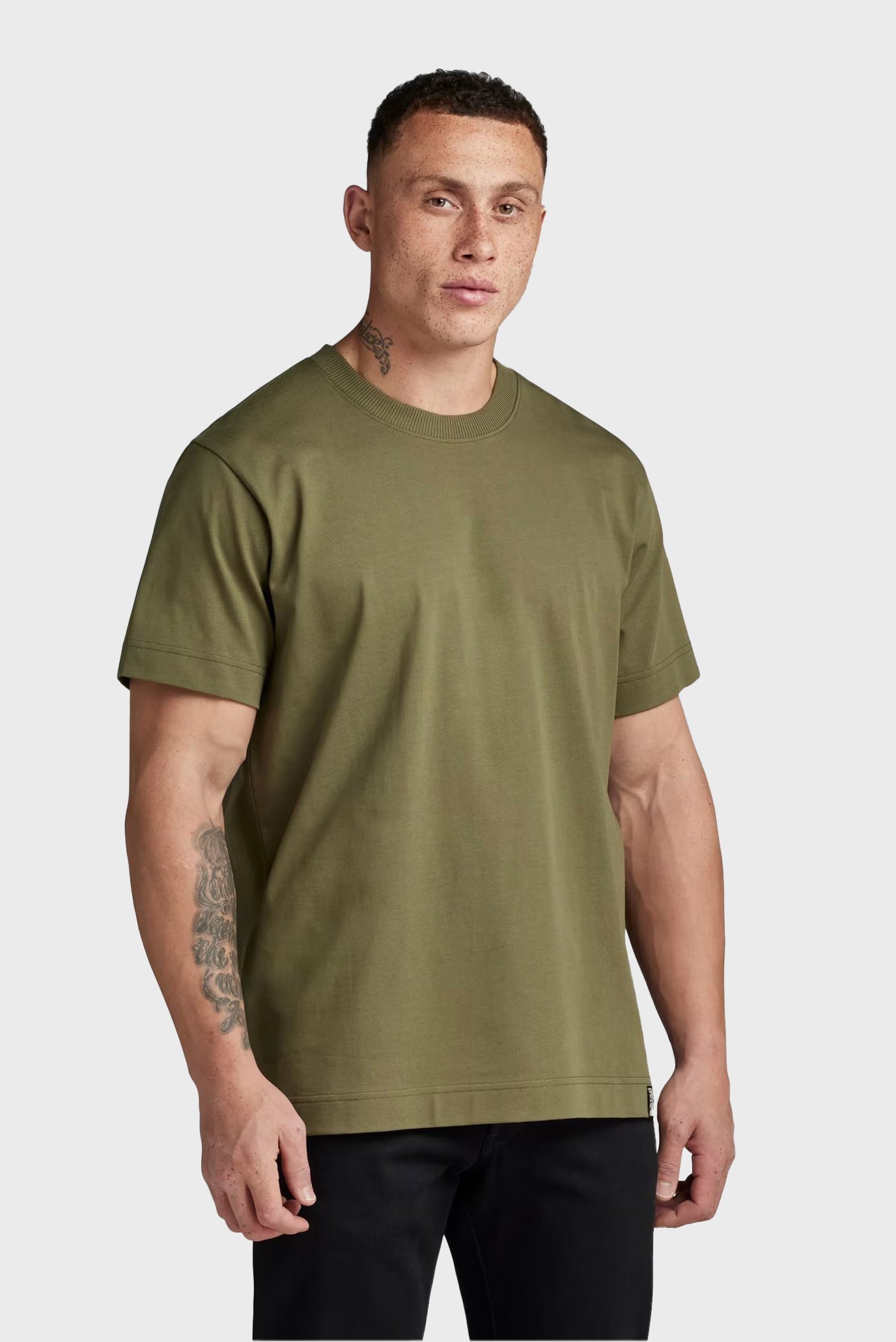 Чоловіча зелена футболка Essential loose 1