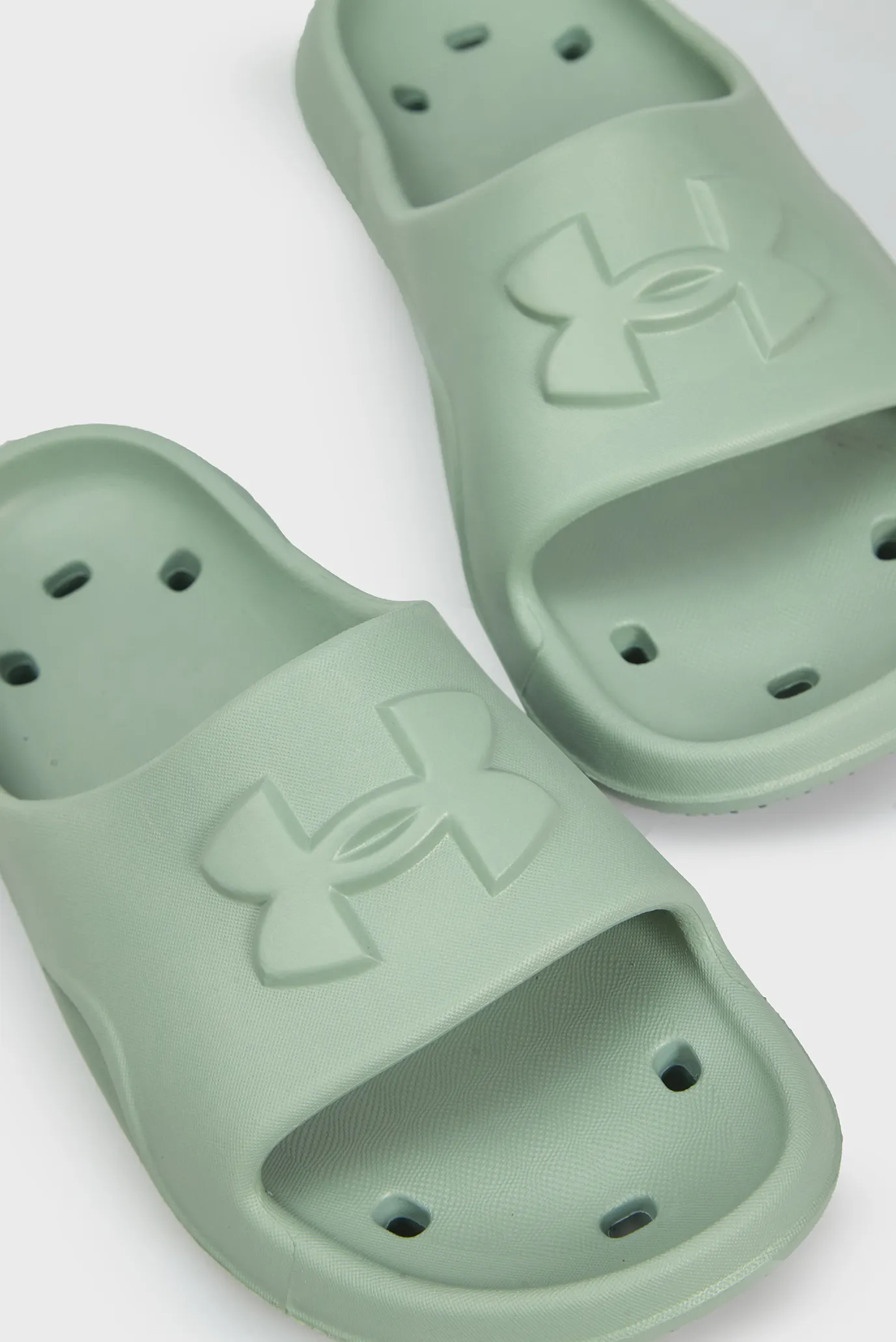 Женские мятные слайдеры UA W Locker V SL 2